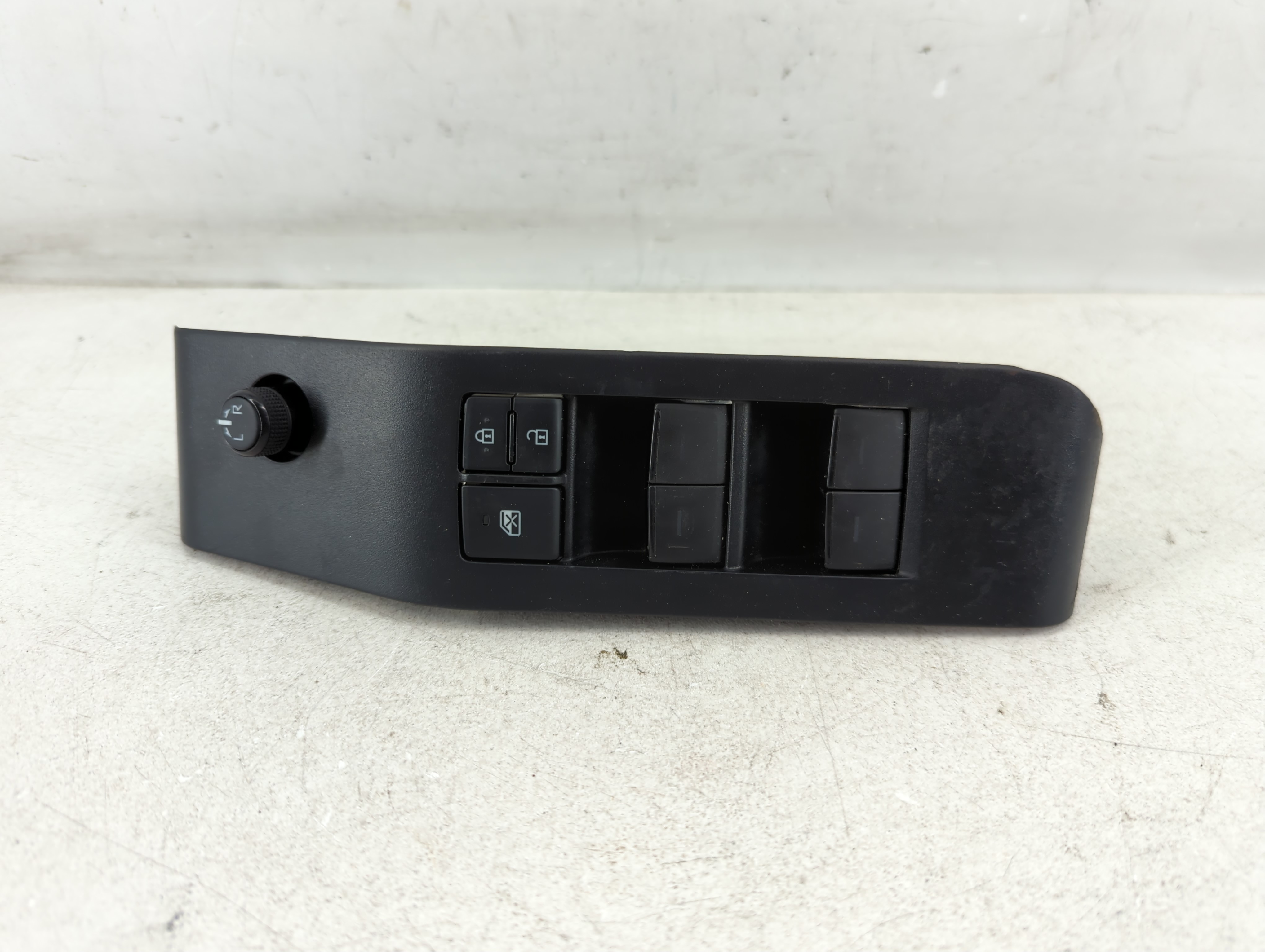 Toyota Highlander Driver Left Door Master Power Window Switch 1078988 - Oemusedautoparts1.com