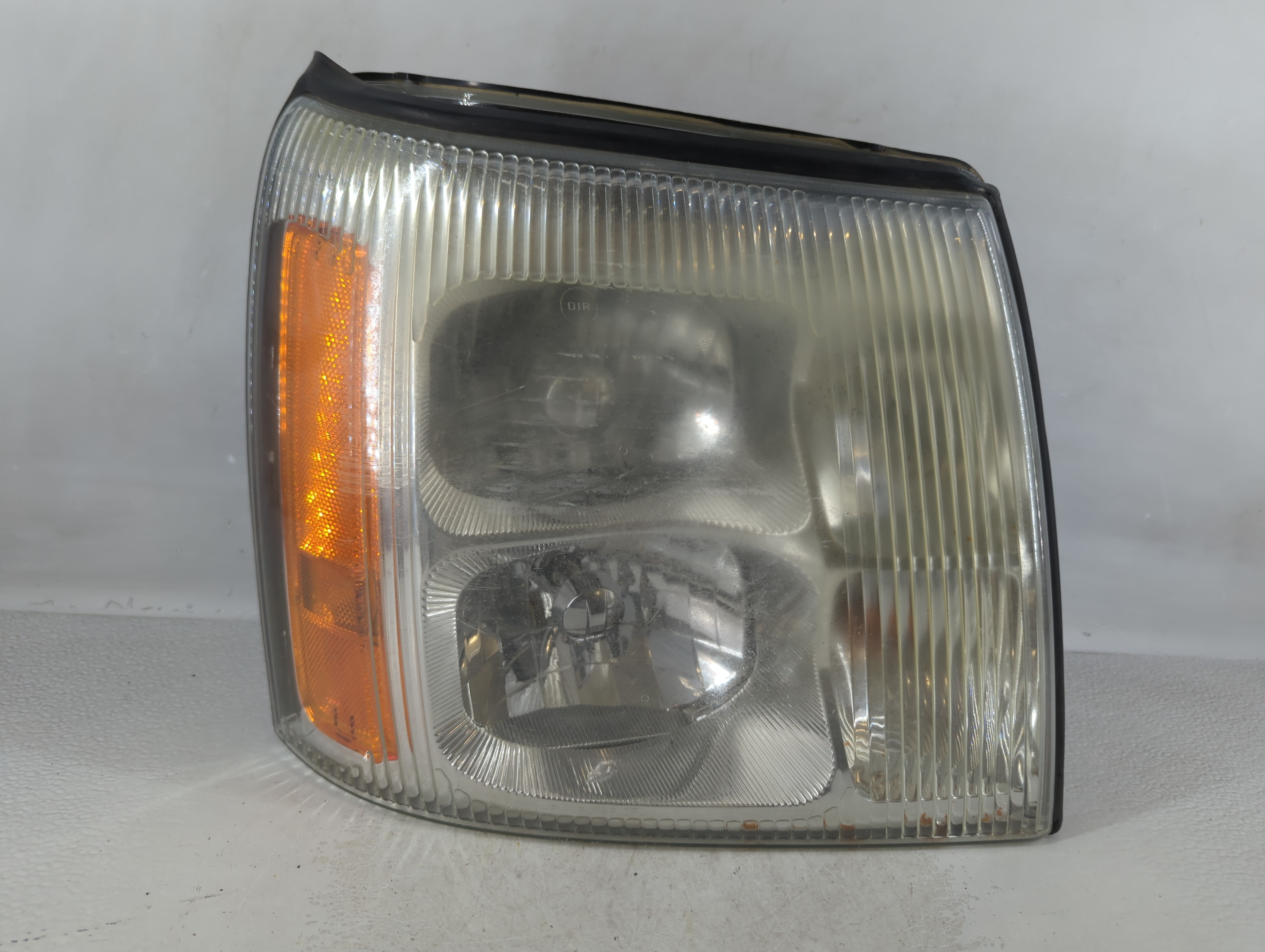 2003 Cadillac Escalade Passenger Right Oem Head Light Headlight Lamp 1078993 - Oemusedautoparts1.com