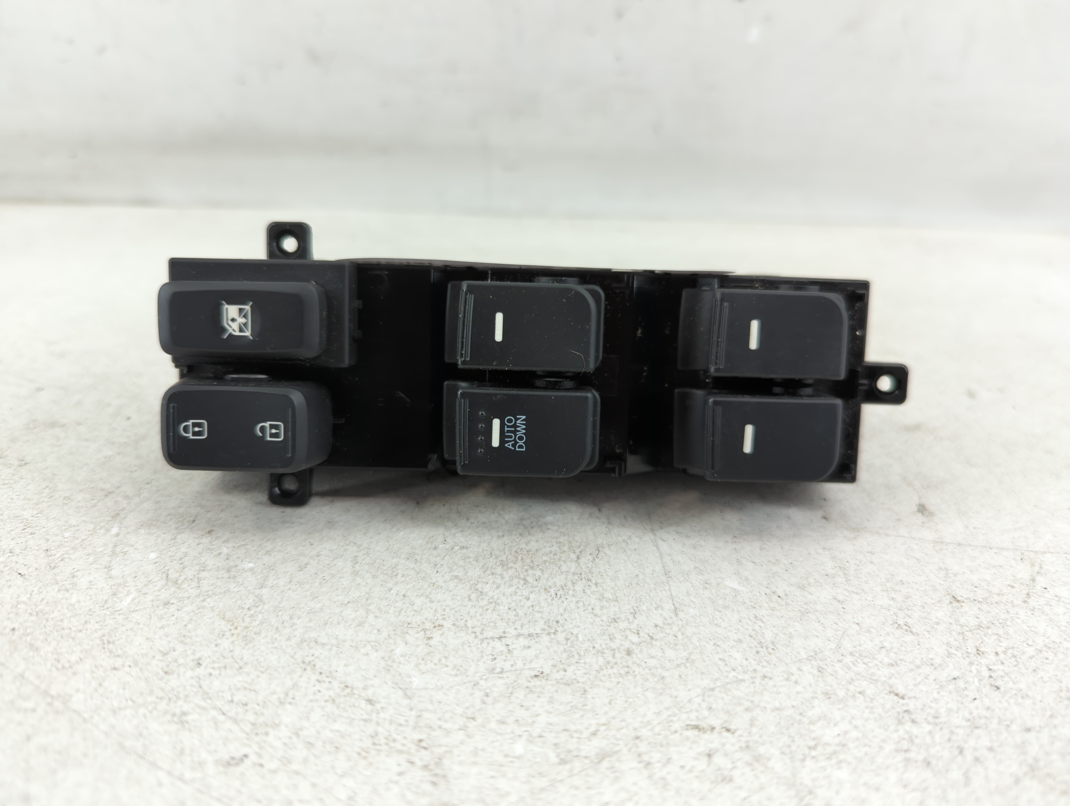 2014-2015 Kia Optima Driver Left Door Master Power Window Switch 1079009 - Oemusedautoparts1.com