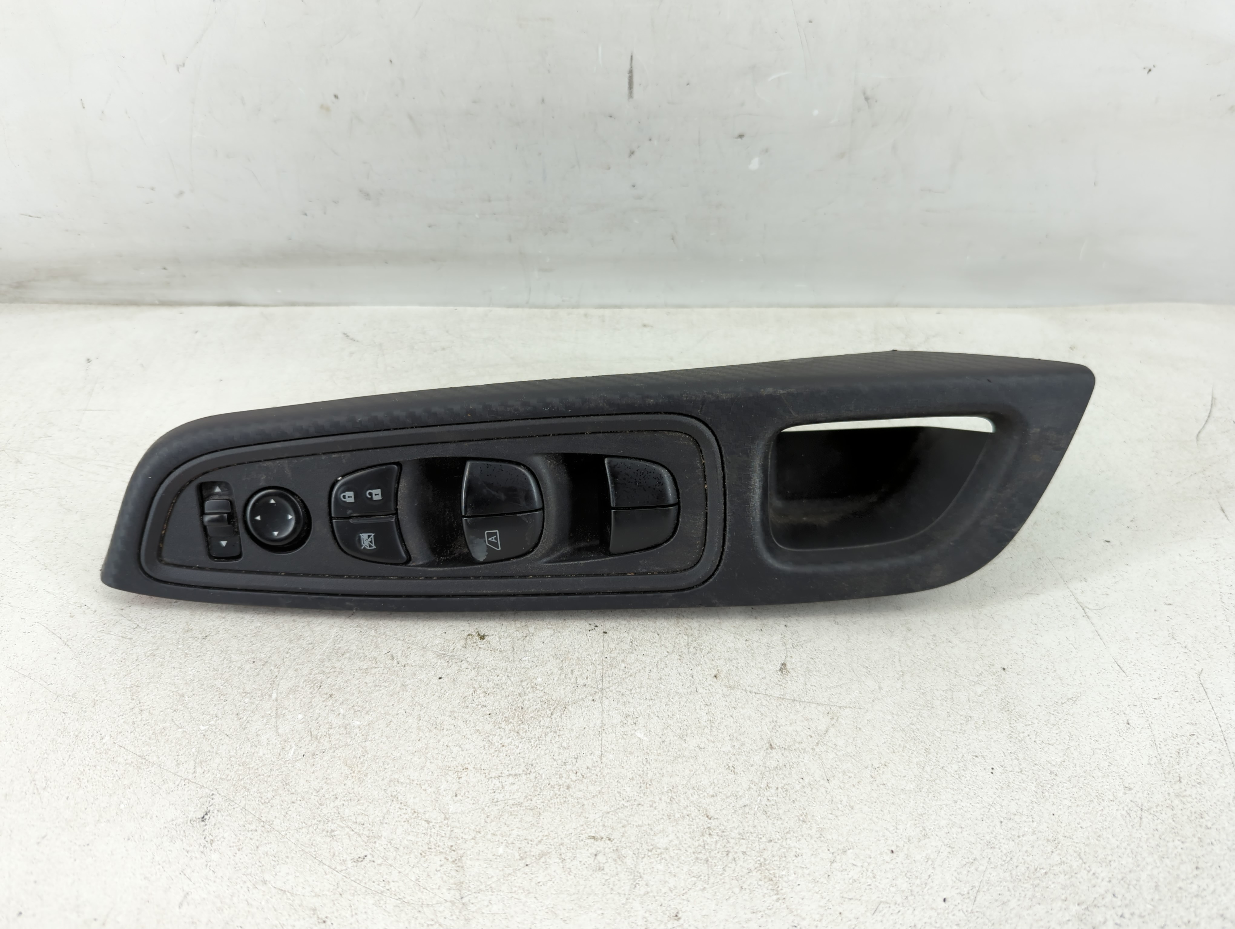 2020-2022 Nissan Versa Driver Left Door Master Power Window Switch 1079044 - Oemusedautoparts1.com