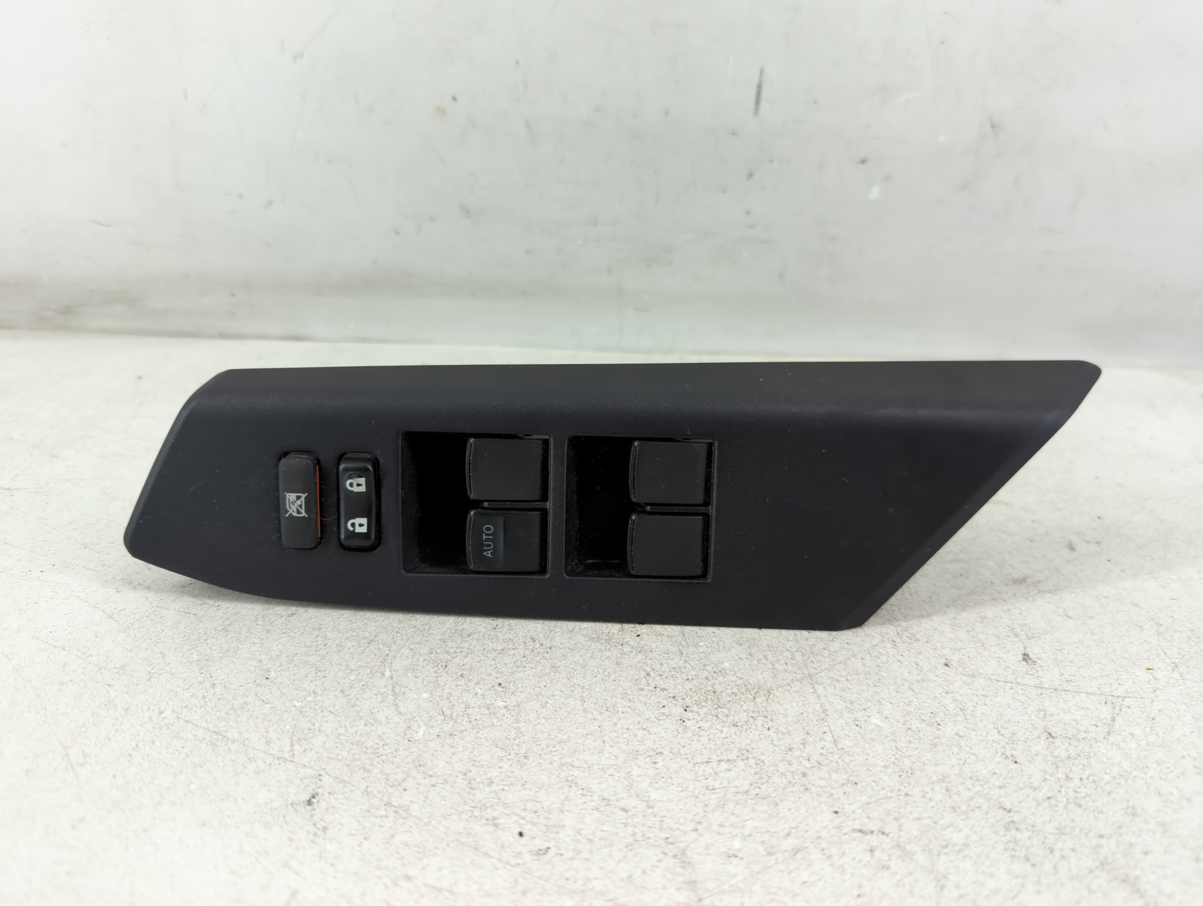 2013-2018 Toyota Rav4 Driver Left Door Master Power Window Switch 1079077 - Oemusedautoparts1.com