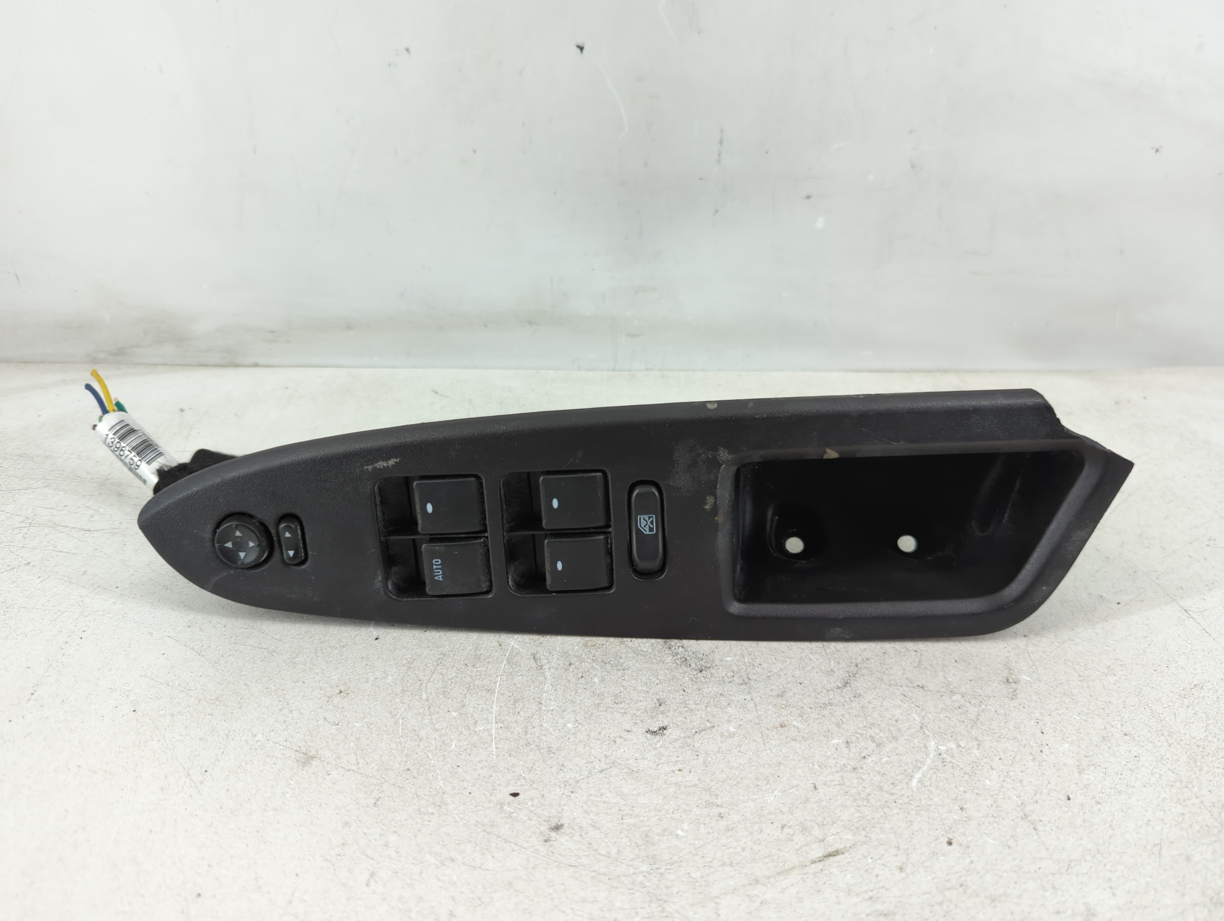2006-2008 Chevrolet Impala Driver Left Door Master Power Window Switch 1079086 - Oemusedautoparts1.com