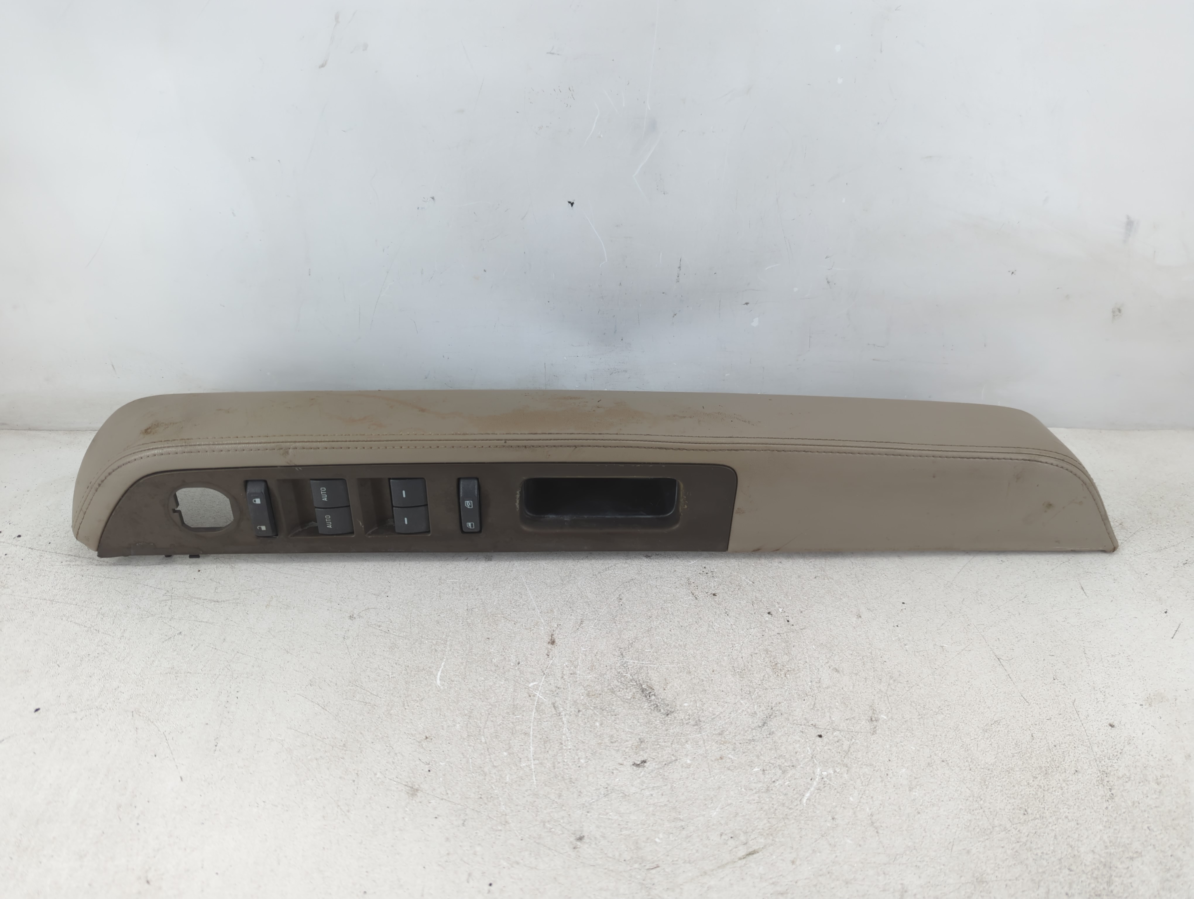 2011-2014 Lincoln Navigator Driver Left Door Master Power Window Switch 1079106 - Oemusedautoparts1.com