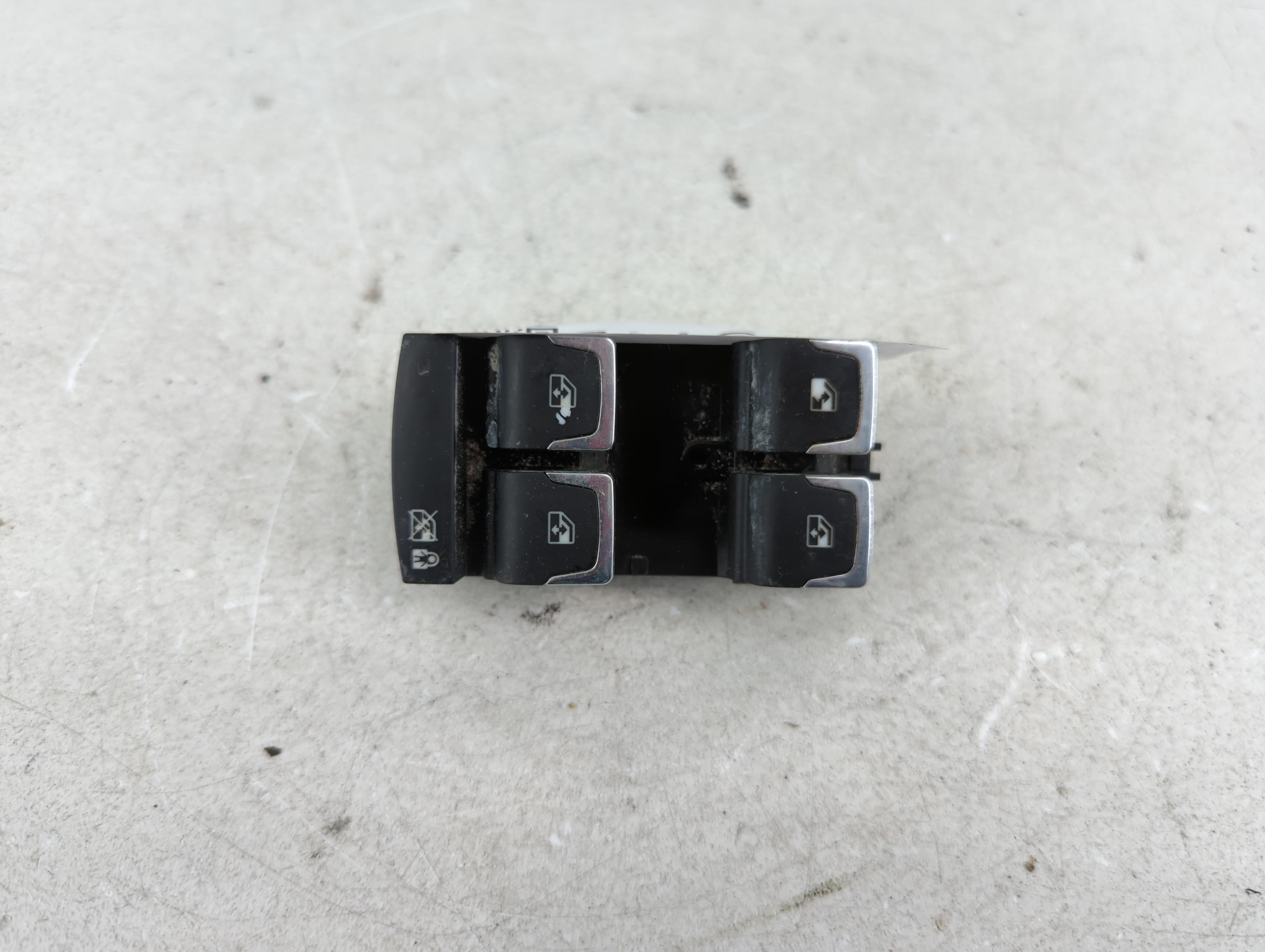 2014-2019 Cadillac Cts Driver Left Door Master Power Window Switch 1079118 - Oemusedautoparts1.com