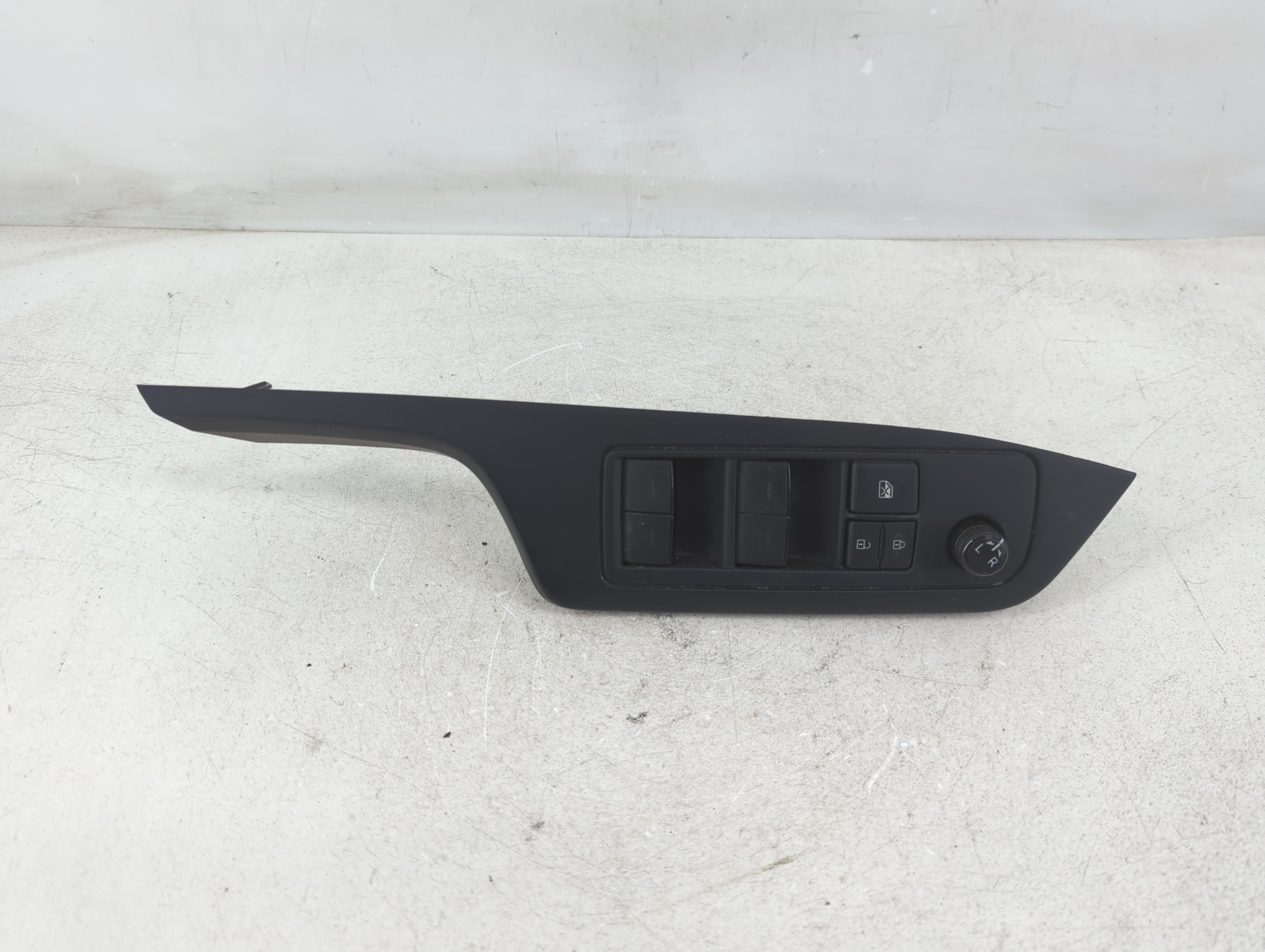 2021-2022 Toyota C-hr Driver Left Door Master Power Window Switch 1079120 - Oemusedautoparts1.com
