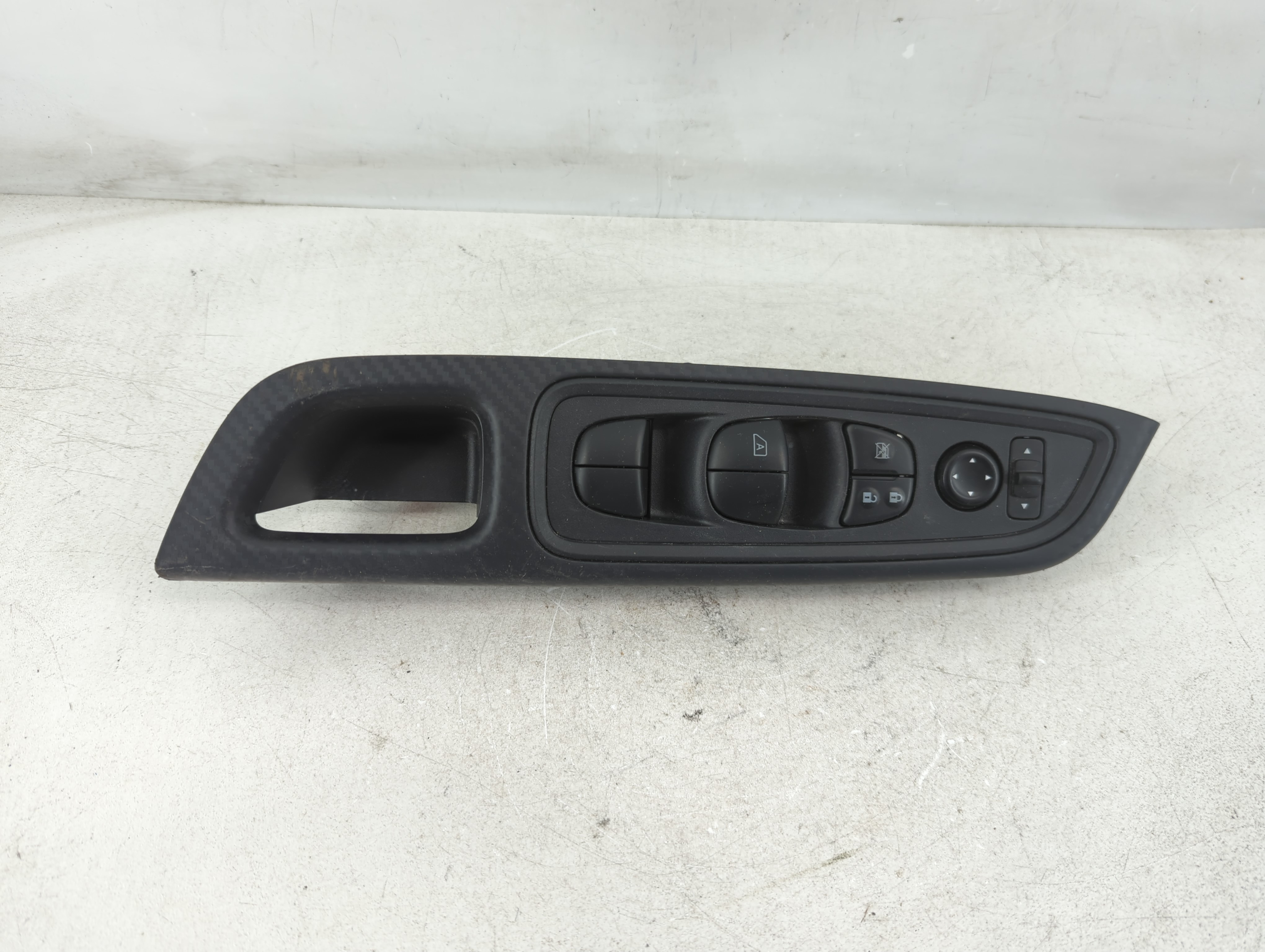 2020-2022 Nissan Versa Driver Left Door Master Power Window Switch 1079128 - Oemusedautoparts1.com