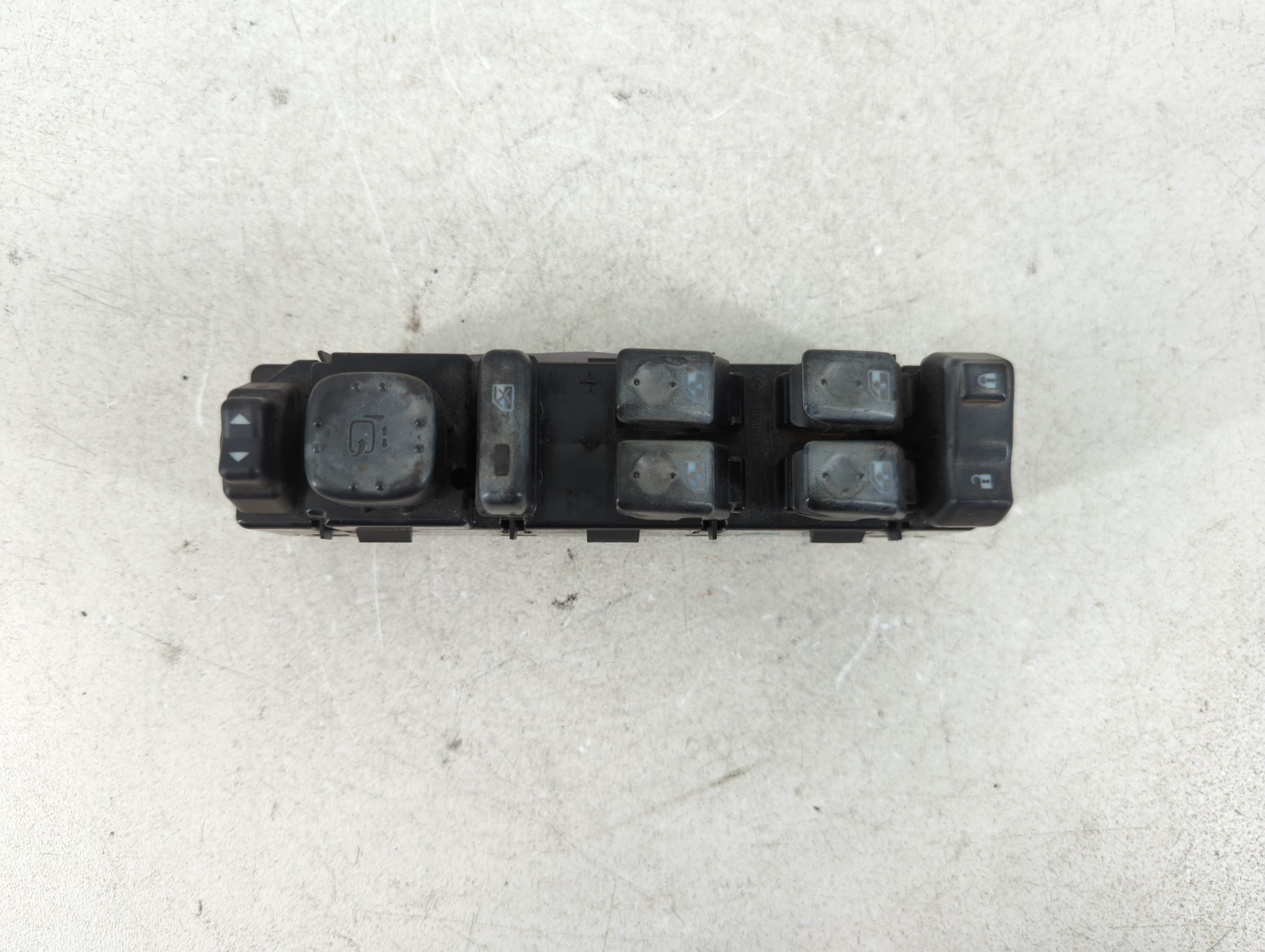 2003-2006 Chevrolet Tahoe Driver Left Door Master Power Window Switch 1079136 - Oemusedautoparts1.com