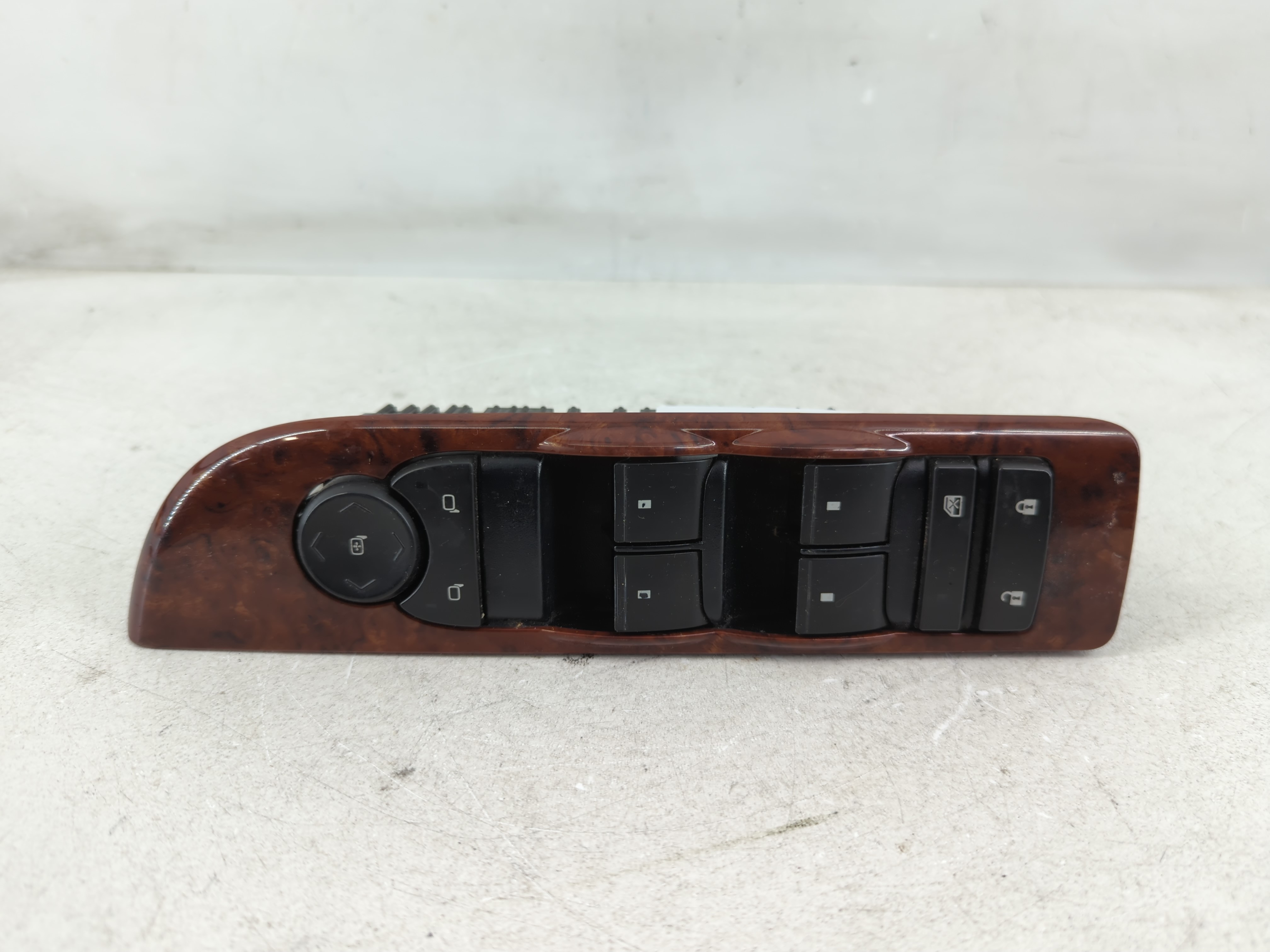 2010 Chevrolet Suburban 1500 Driver Left Door Master Power Window Switch 1079154 - Oemusedautoparts1.com