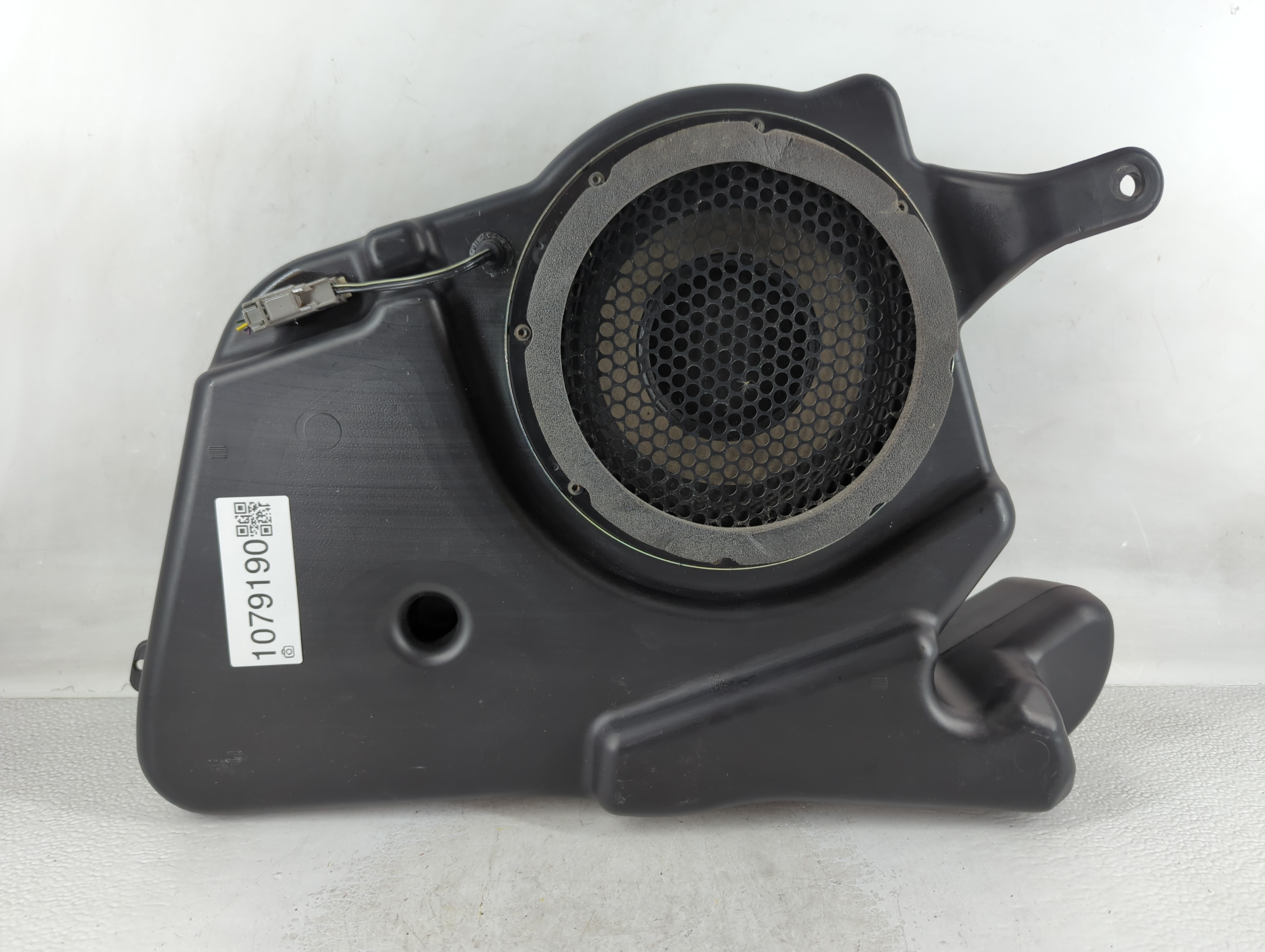 2011 Lincoln Mkx Sub Woofer Speaker 1079190 - Oemusedautoparts1.com