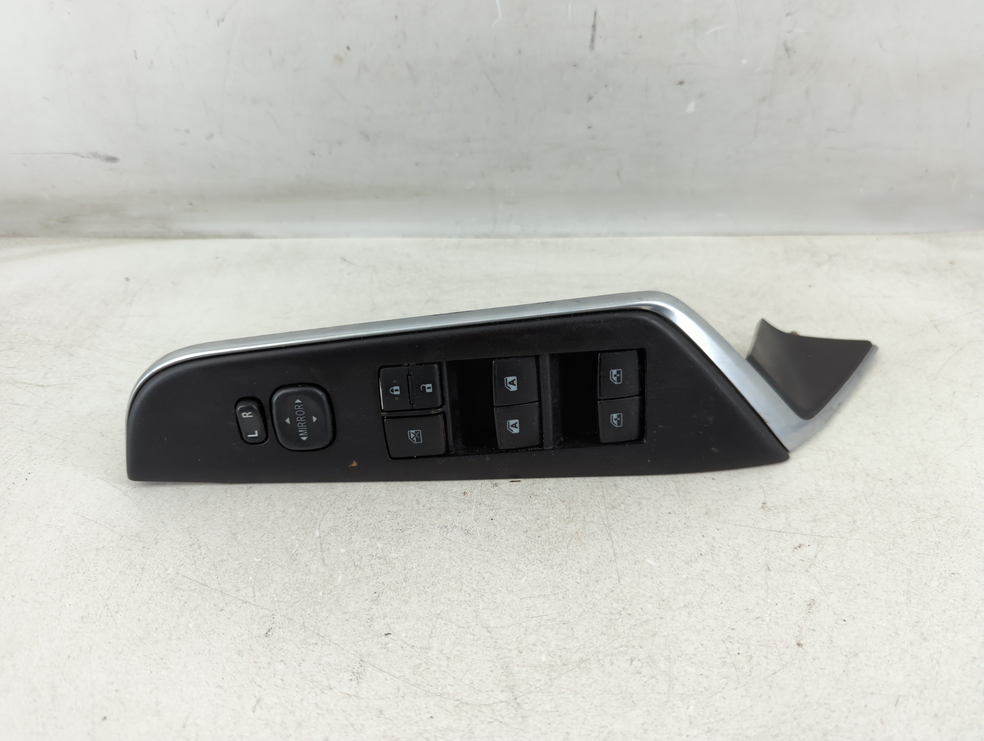 2015-2017 Toyota Camry Driver Left Door Master Power Window Switch 1079245 - Oemusedautoparts1.com