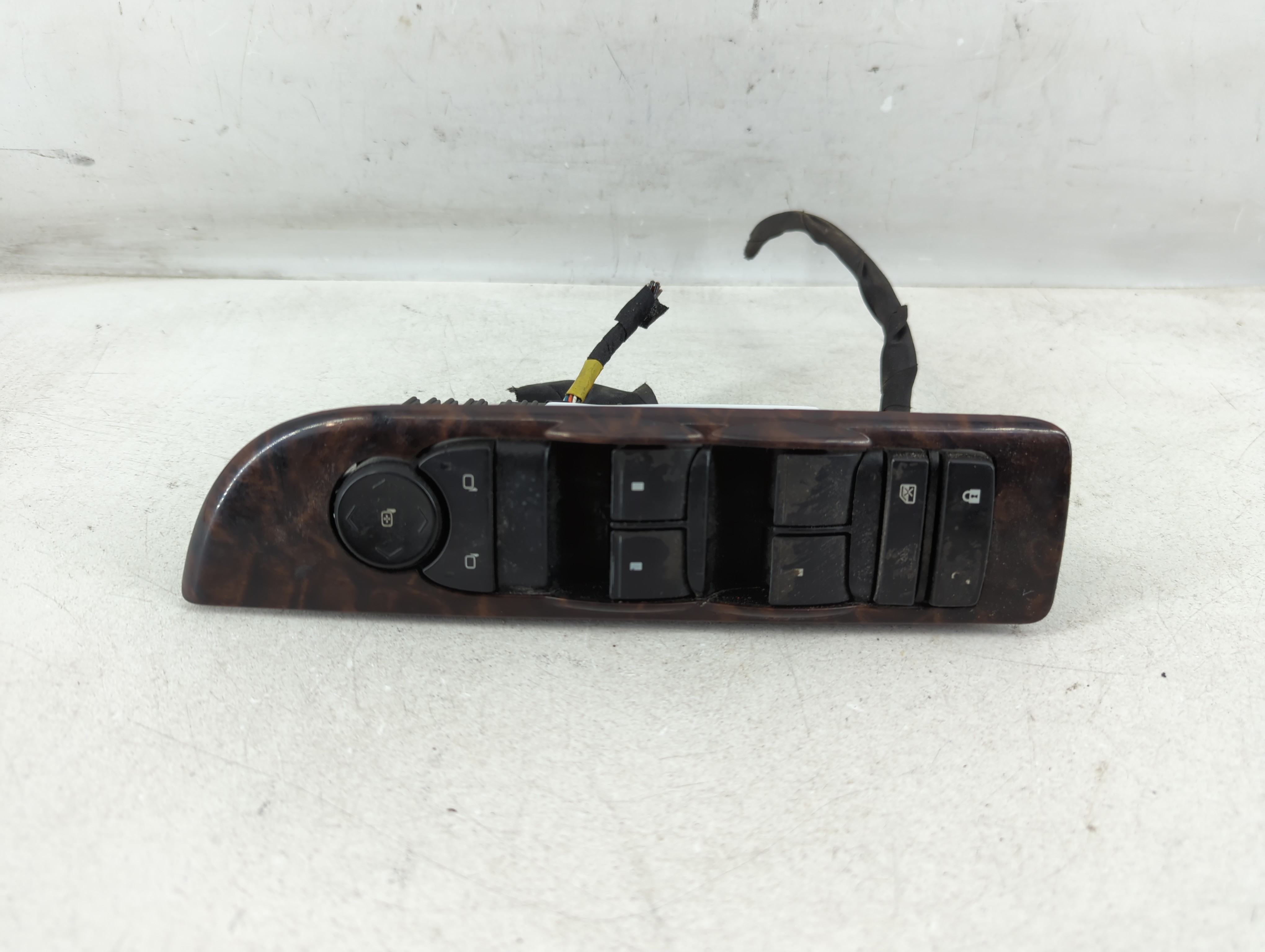 2011 Gmc Sierra 3500 Driver Left Door Master Power Window Switch 1079246 - Oemusedautoparts1.com