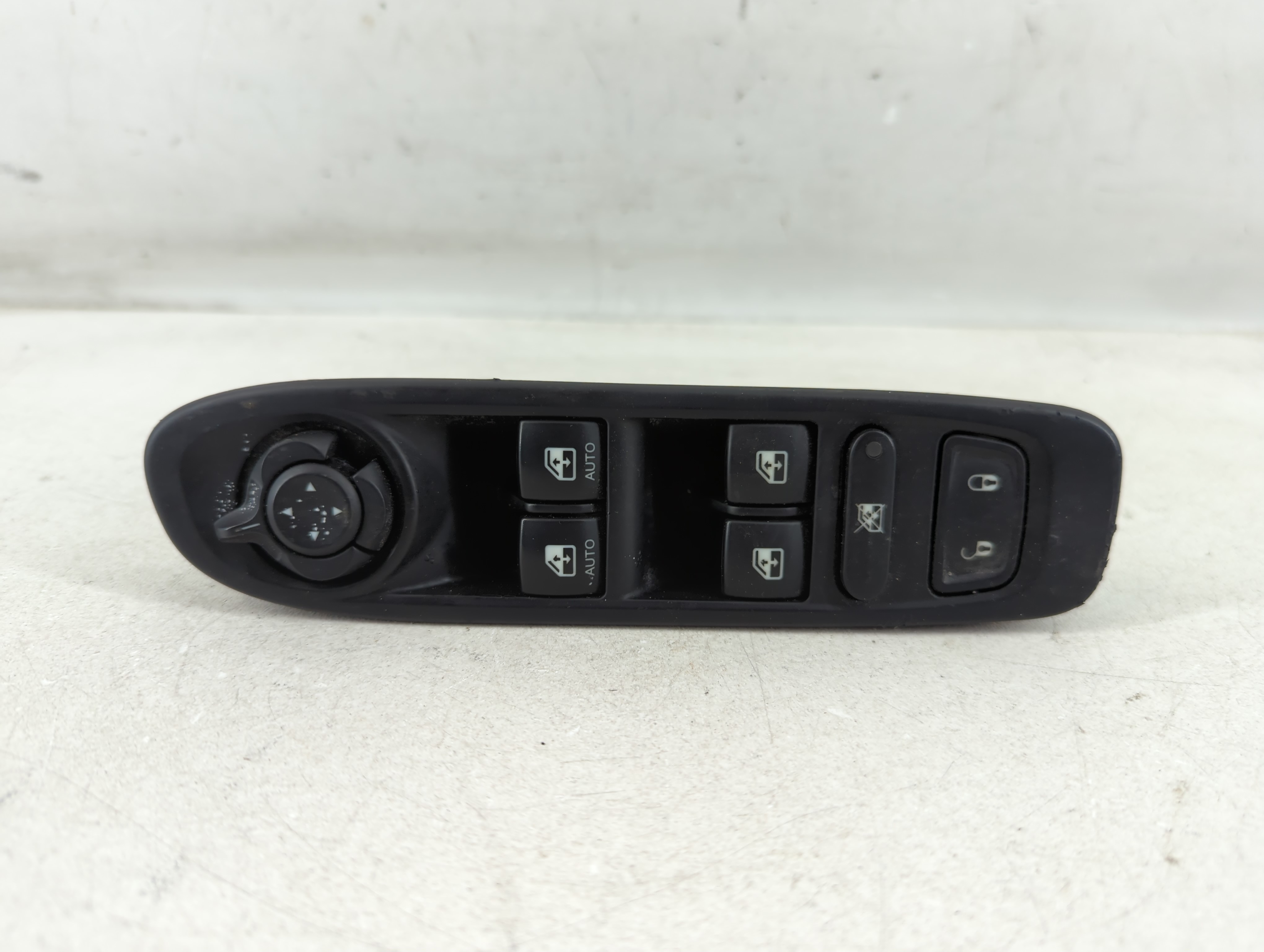 2018 Jeep Compass Driver Left Door Master Power Window Switch 1079256 - Oemusedautoparts1.com