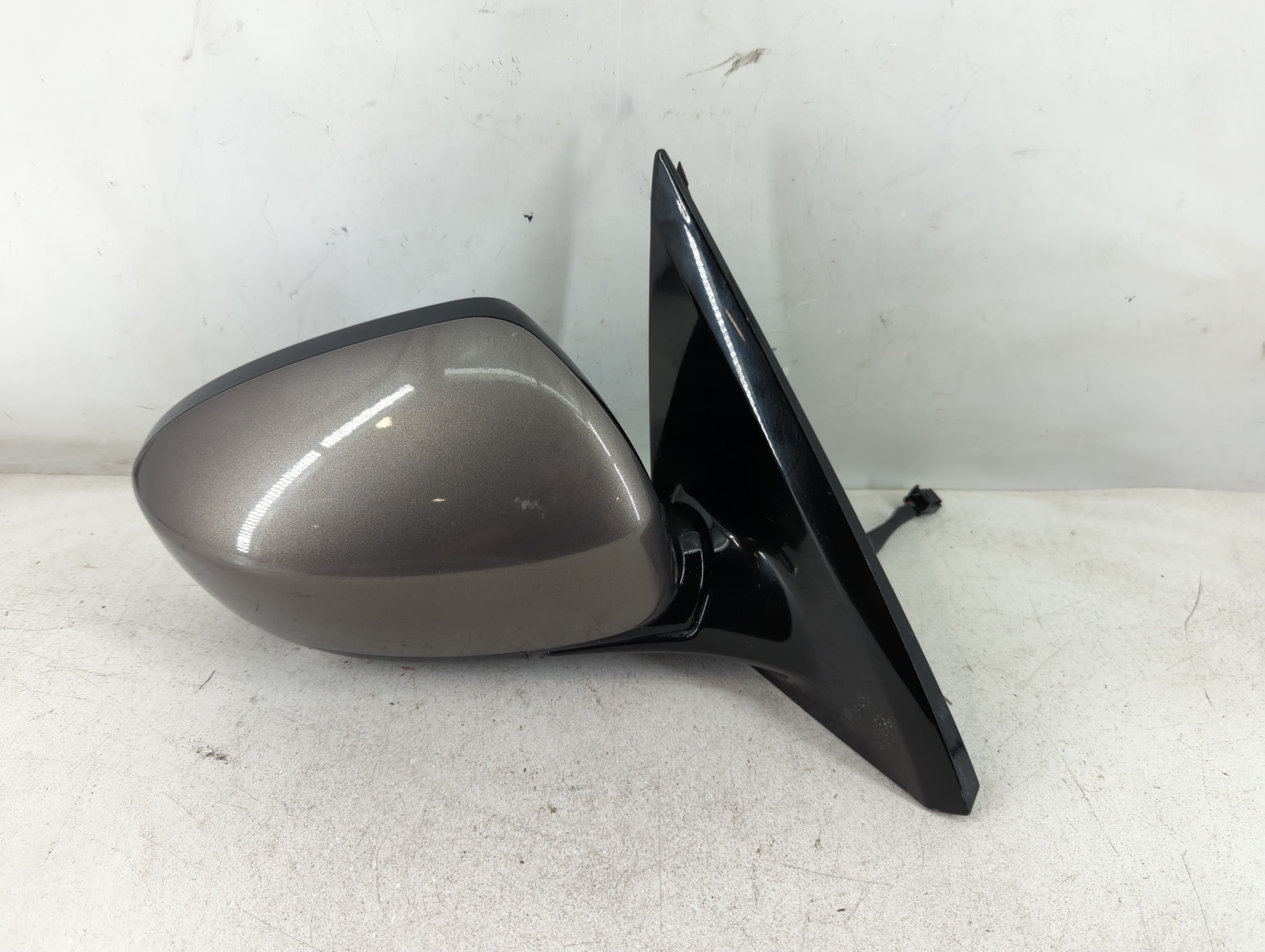 2013-2016 Nissan Pathfinder Passenger Right Side View Power Door Mirror 1079312 - Oemusedautoparts1.com