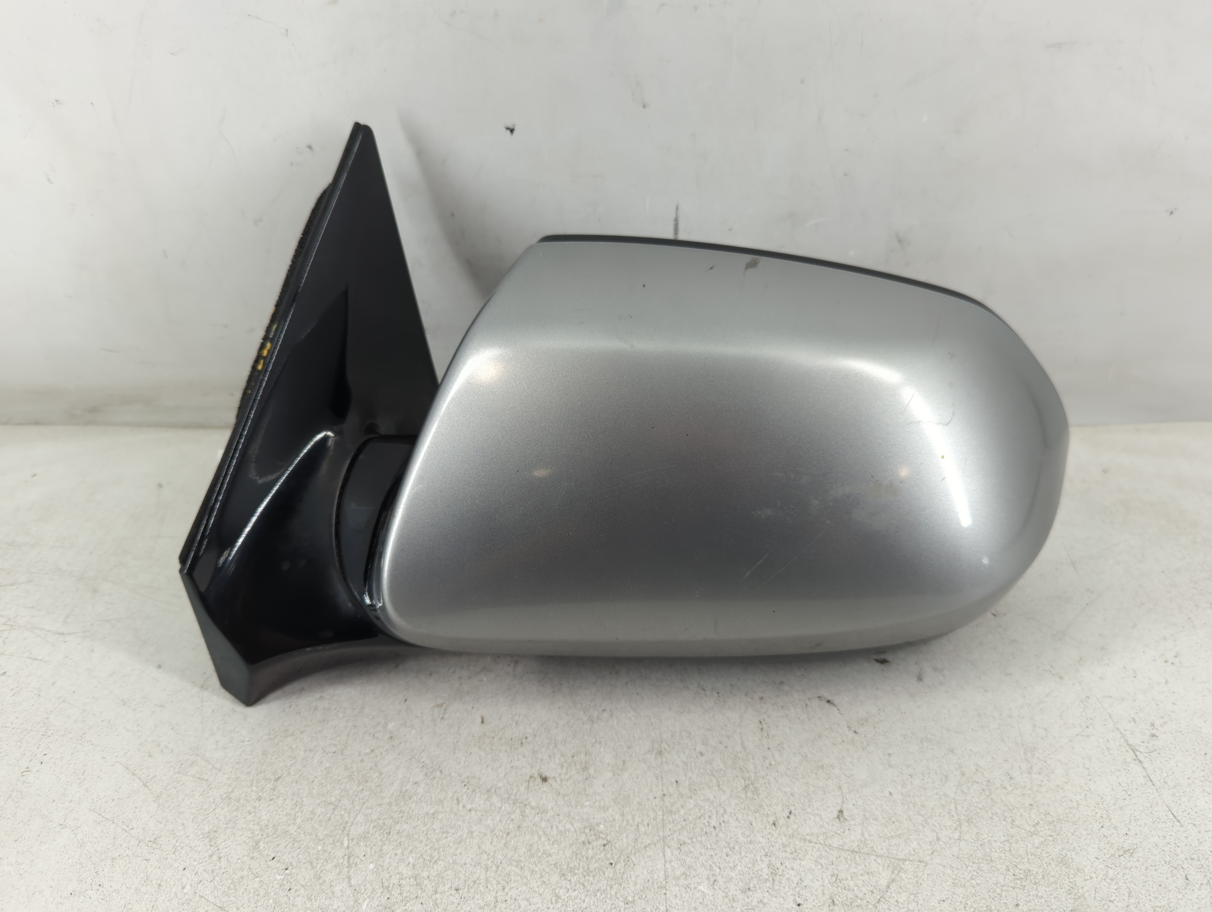 2013-2016 Hyundai Santa Fe Driver Left Side View Power Door Mirror Gray 1079315 - Oemusedautoparts1.com