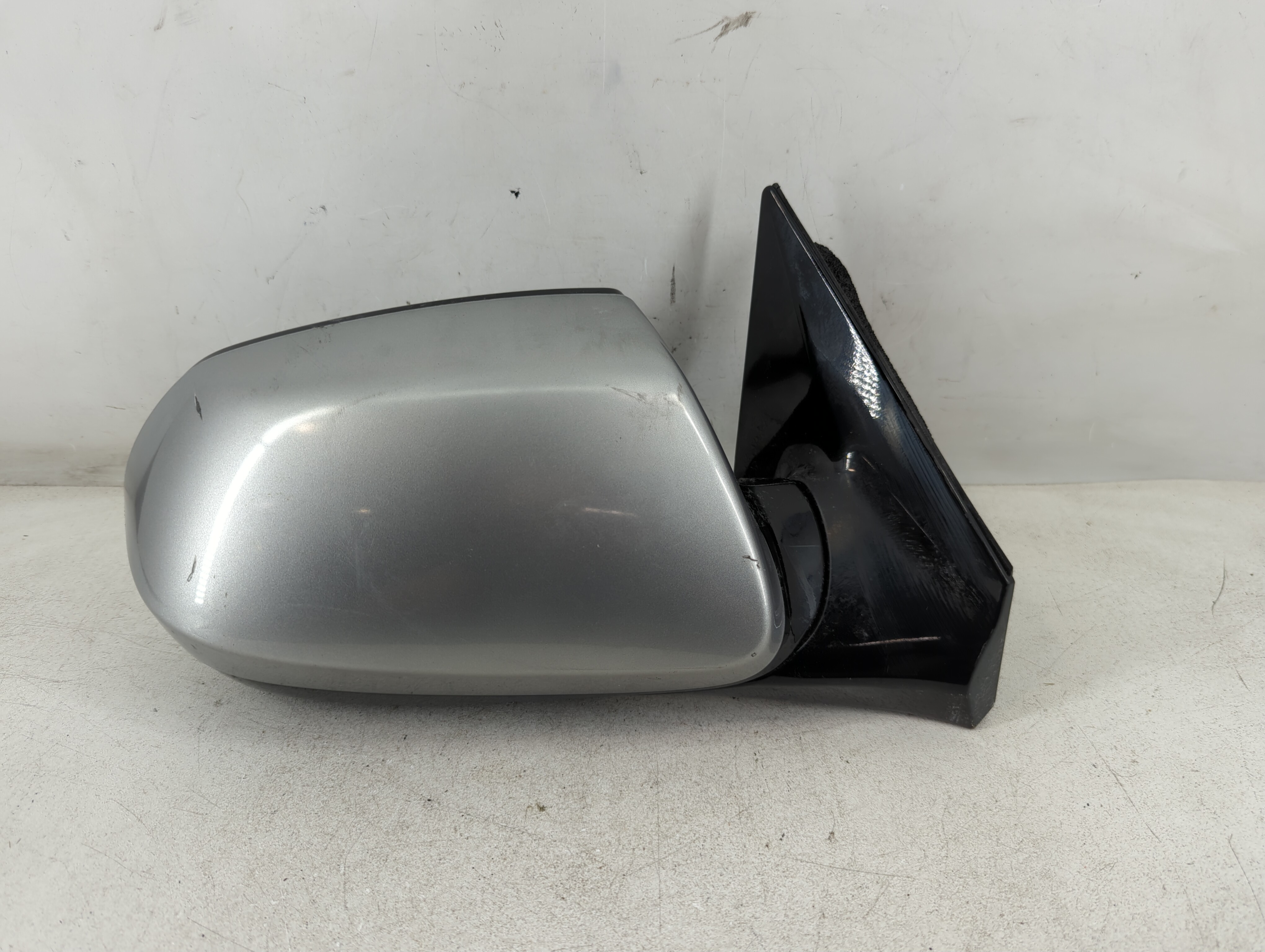 2013-2016 Hyundai Santa Fe Passenger Right Side View Power Door Mirror 1079335 - Oemusedautoparts1.com