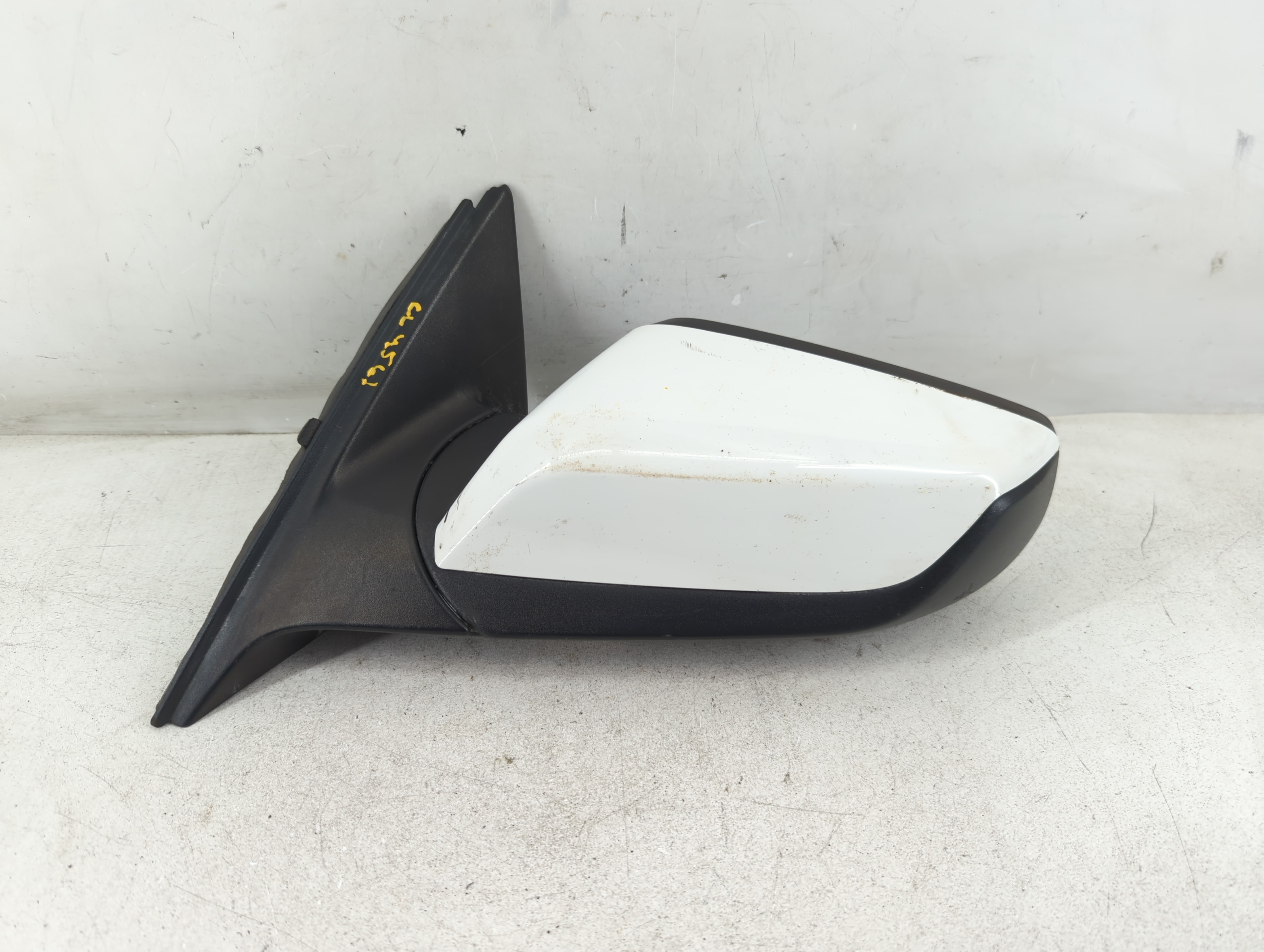 2019-2021 Chevrolet Malibu Driver Left Side View Power Door Mirror White 1079339 - Oemusedautoparts1.com