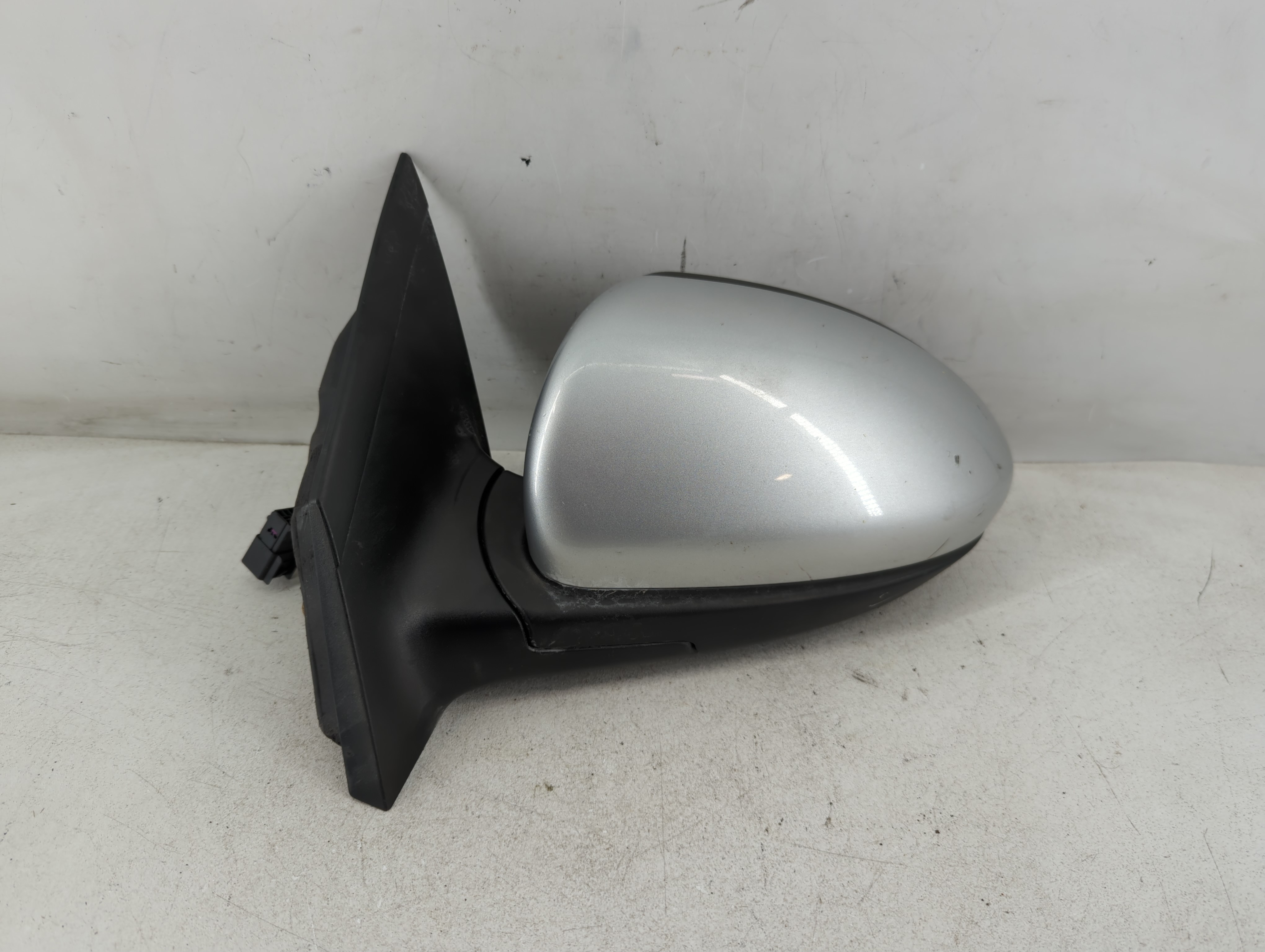 2011-2016 Chevrolet Cruze Driver Left Side View Power Door Mirror Silver 1079343 - Oemusedautoparts1.com