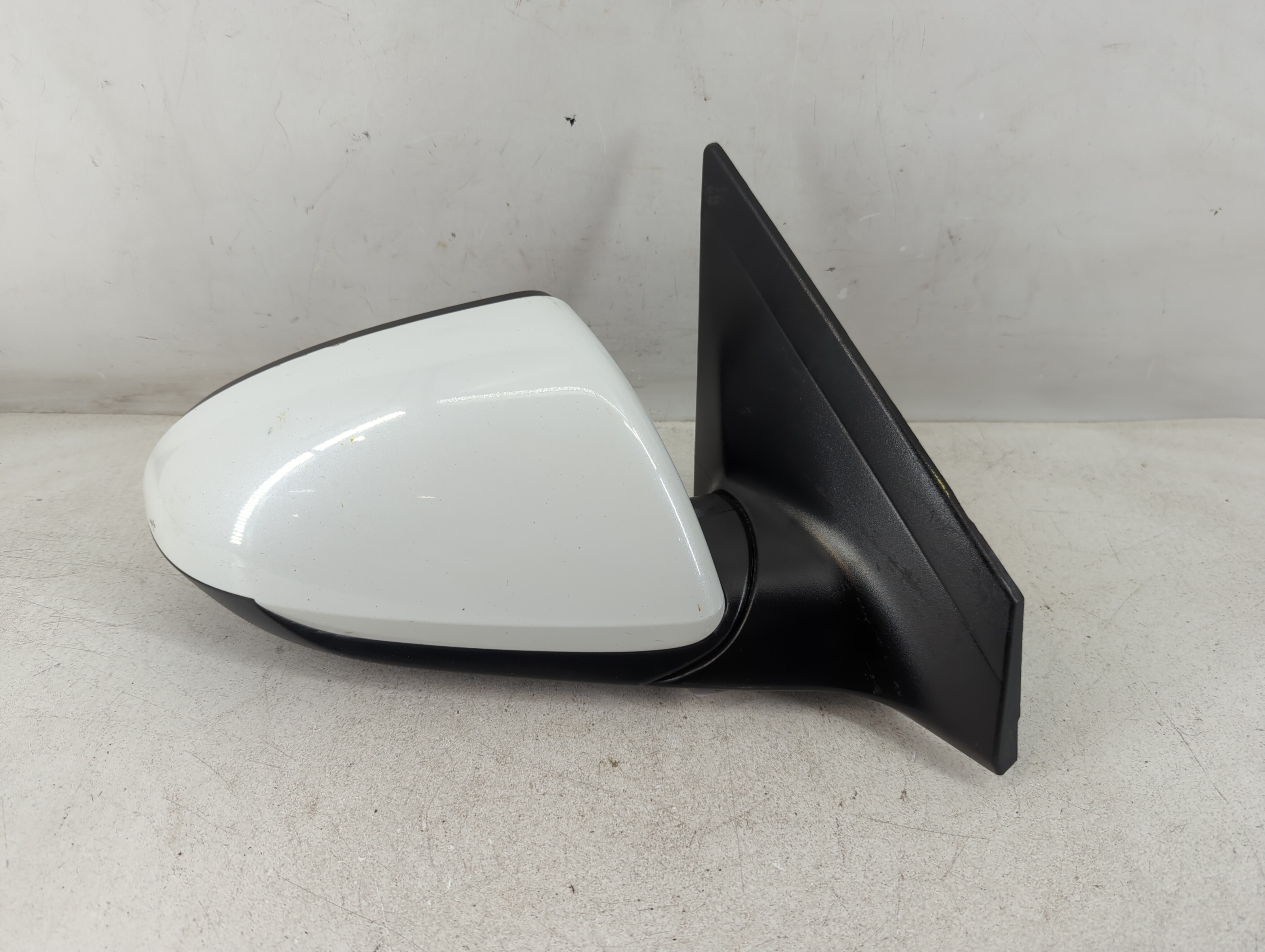 2017-2020 Hyundai Elantra Passenger Right Side View Power Door Mirror 1079345 - Oemusedautoparts1.com