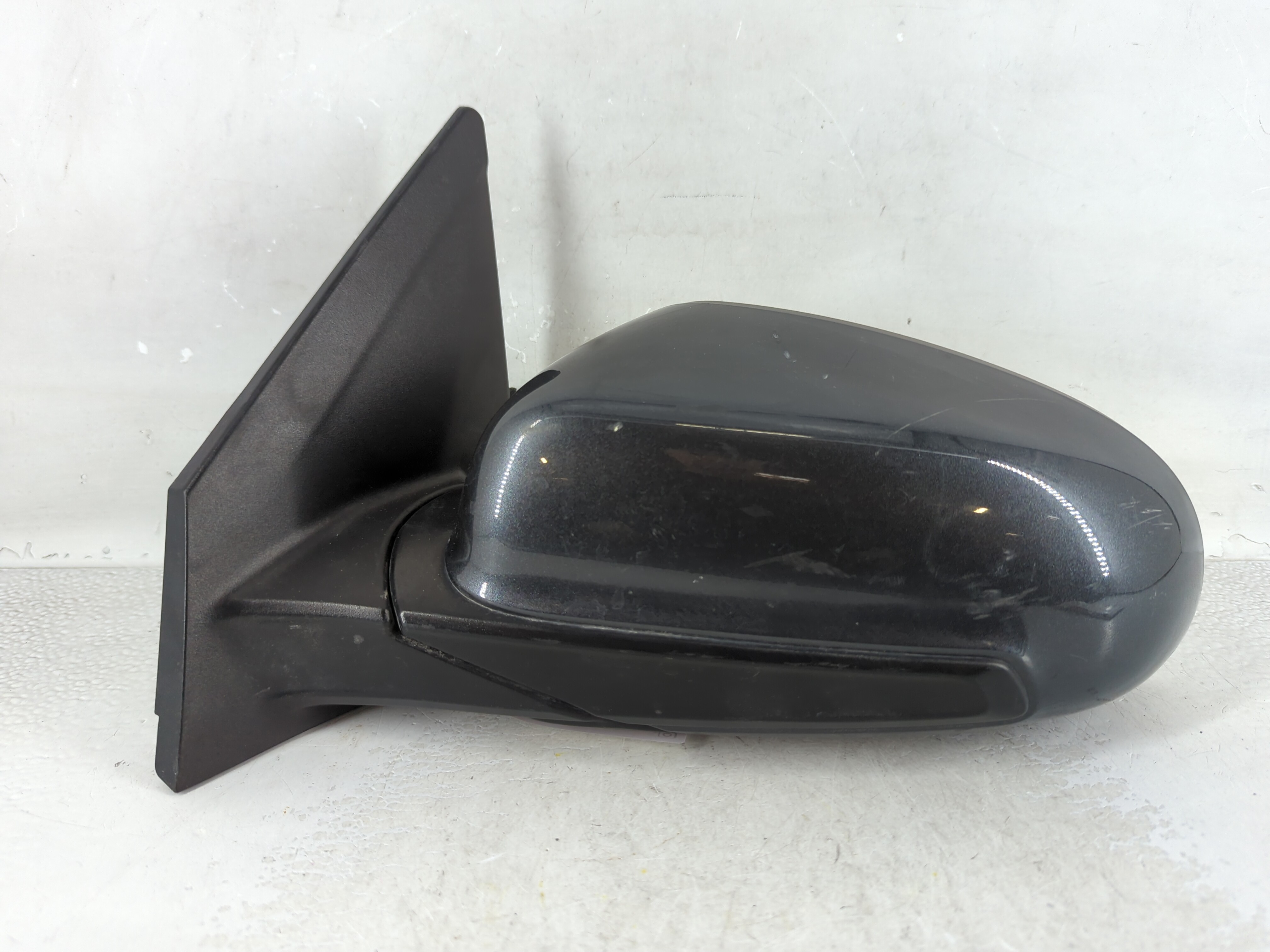 Picture of 2018-2022 Hyundai Kona Driver Left Side View Power Door Mirror Dark Gray 1079368