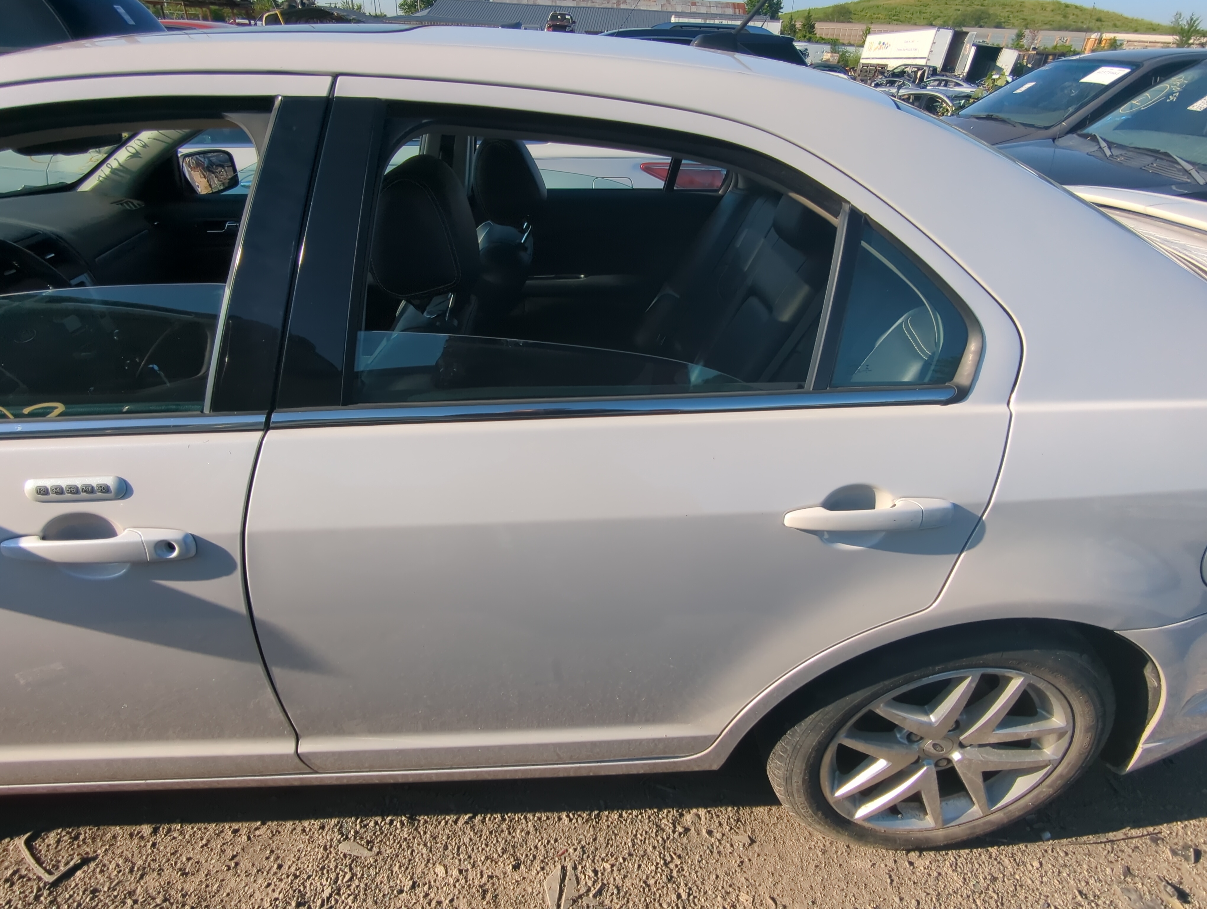 2006-2012 Ford Fusion Driver Rear Door Oem 1079752 - Oemusedautoparts1.com
