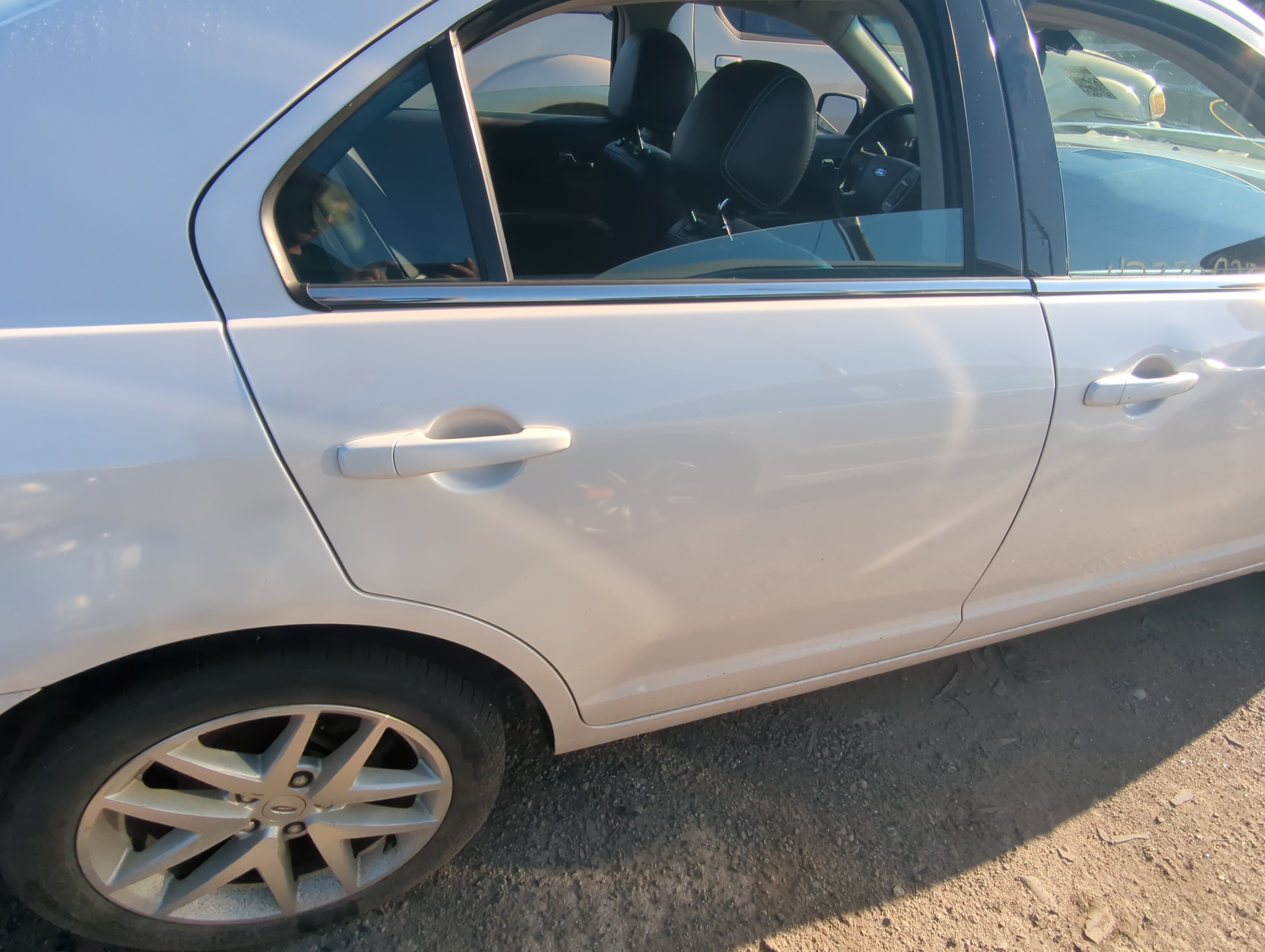 2006-2012 Ford Fusion Passenger Rear Door Oem 1079828 - Oemusedautoparts1.com
