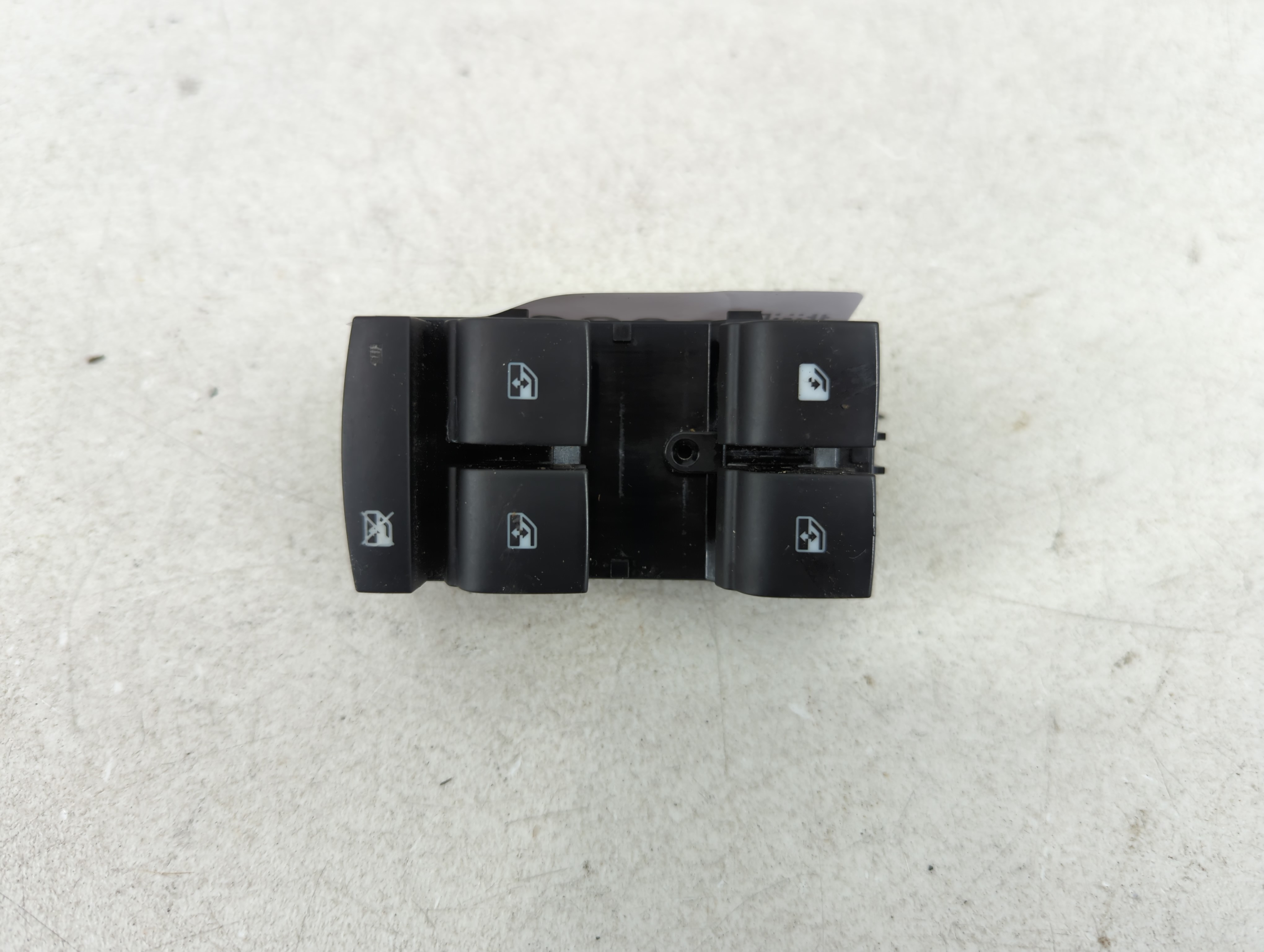 2017-2021 Chevrolet Trax Driver Left Door Master Power Window Switch 1079859 - Oemusedautoparts1.com