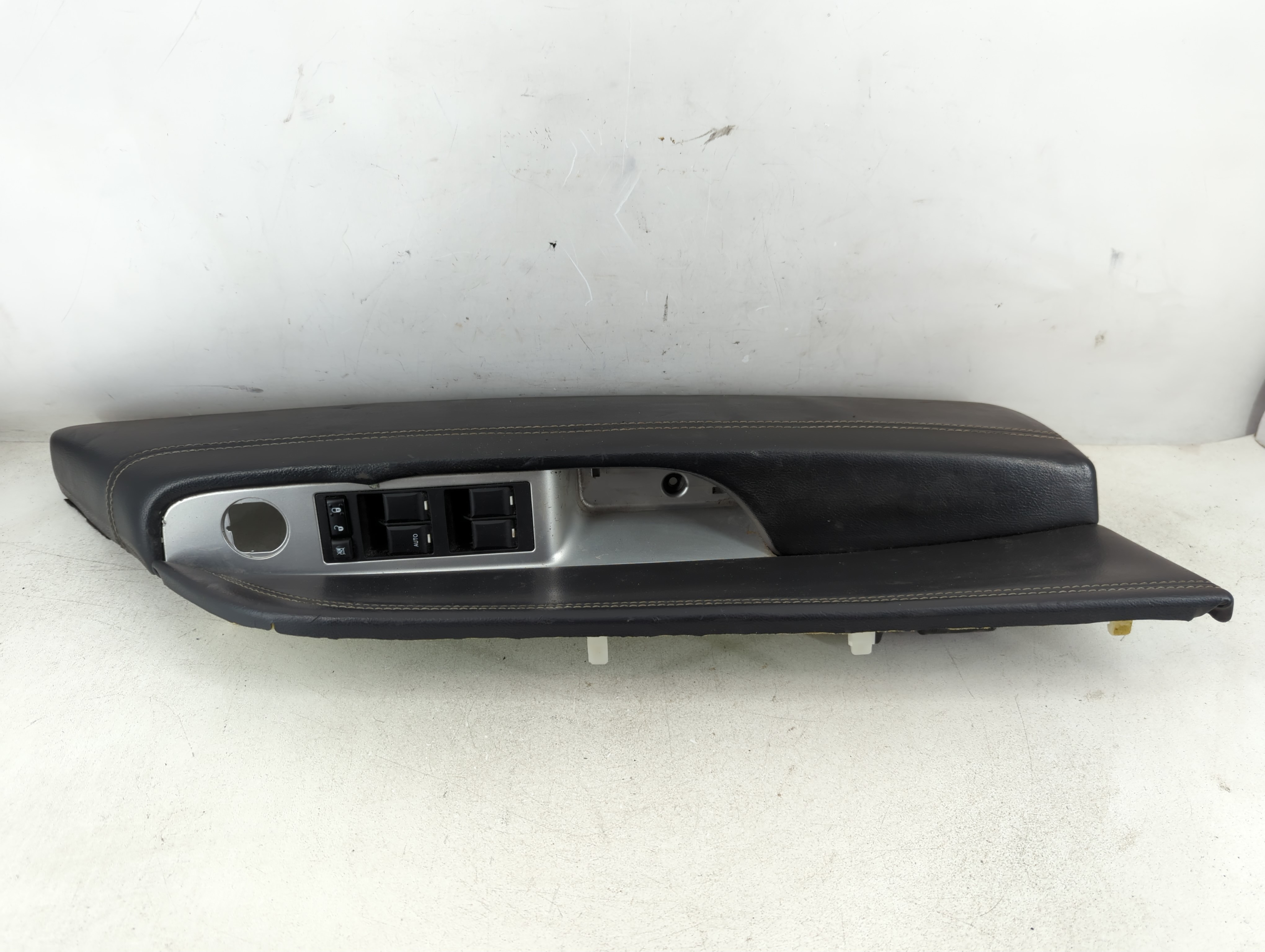 Jeep Compass Driver Left Door Master Power Window Switch 75131370219 1079862 - Oemusedautoparts1.com