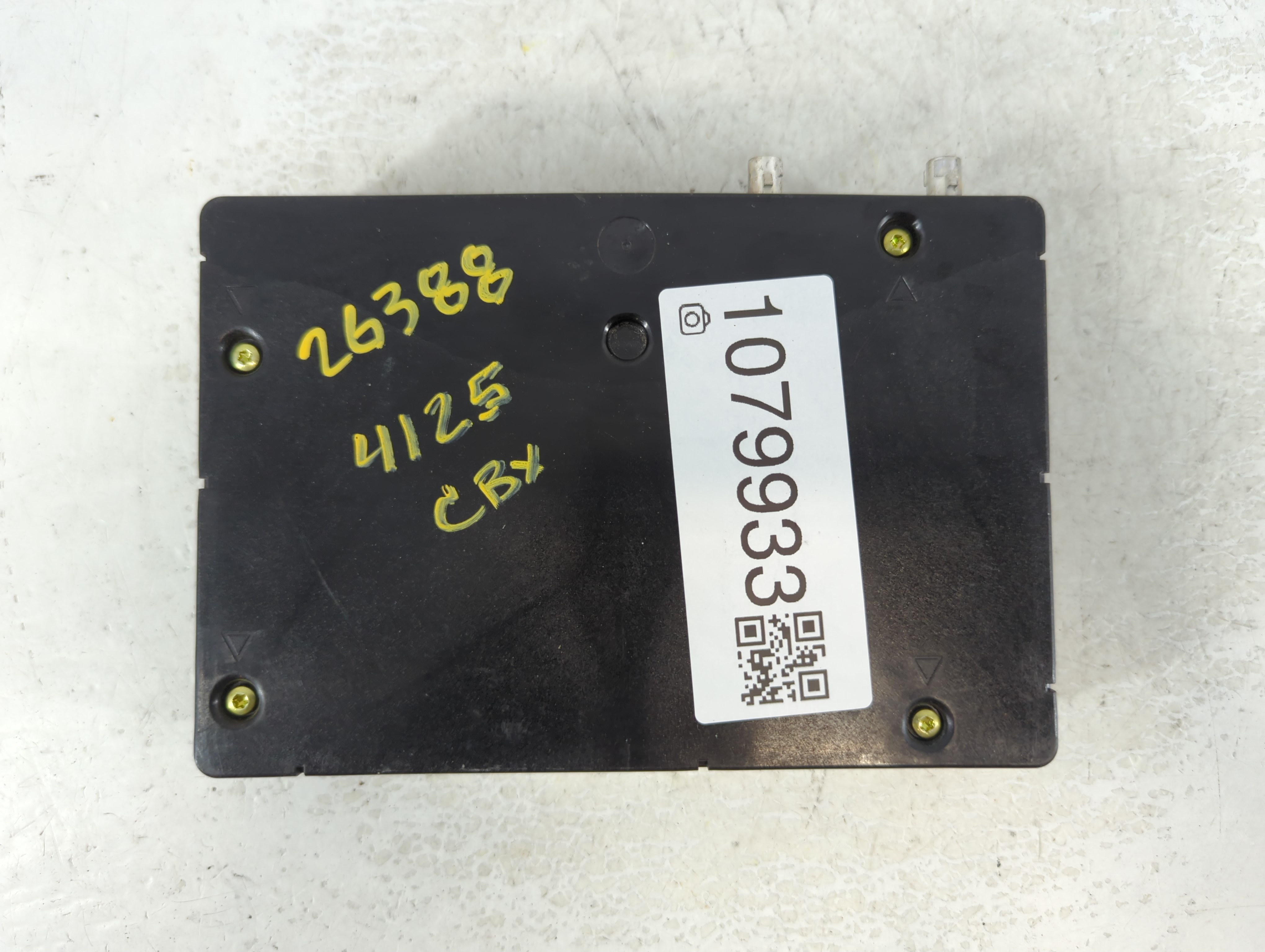 Picture of 2013-2015 Honda Civic Communication Control Module 23261543 1079933