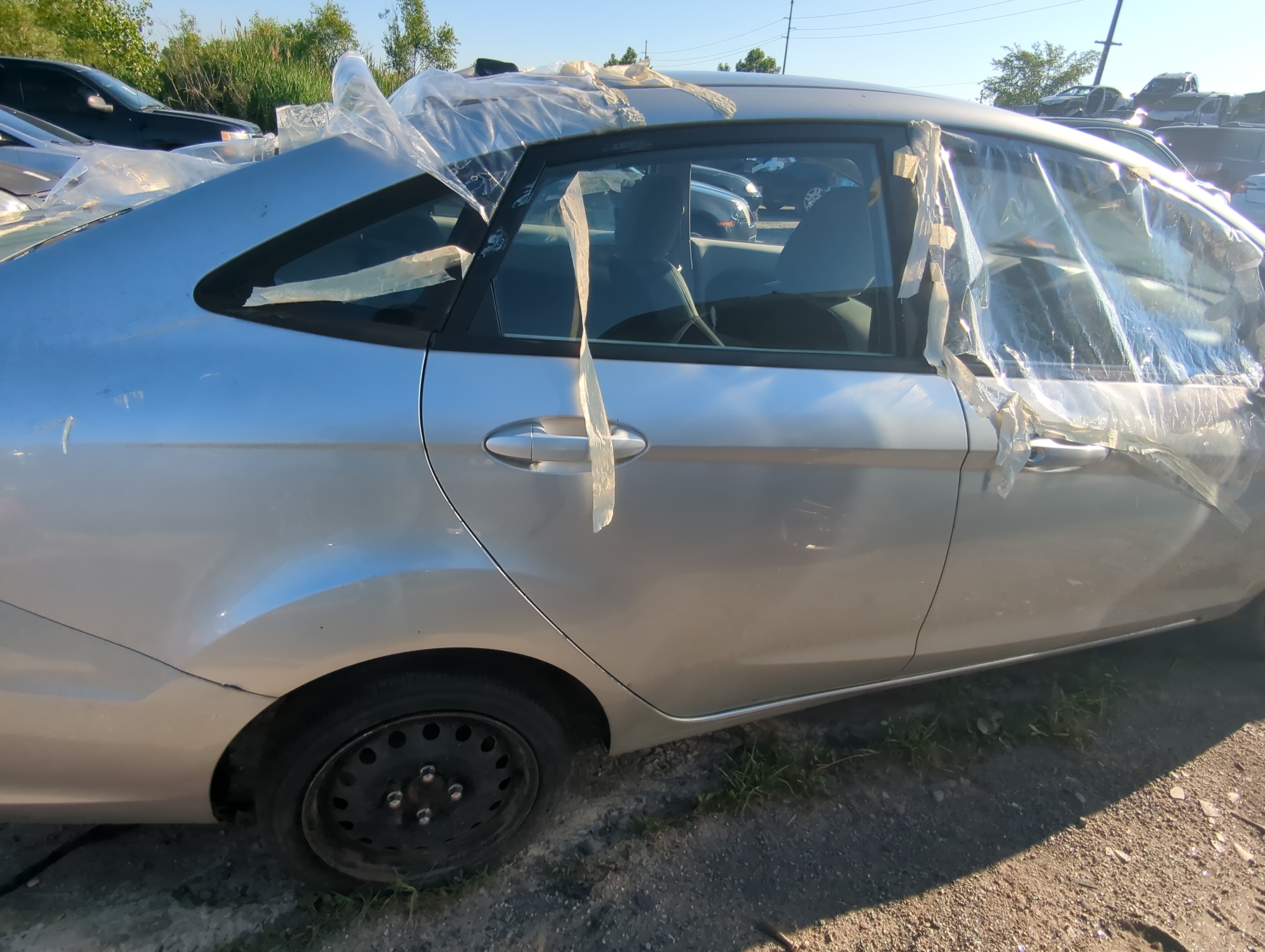 Picture of 2011-2015 Ford Fiesta Passenger Rear Door Oem 1080321