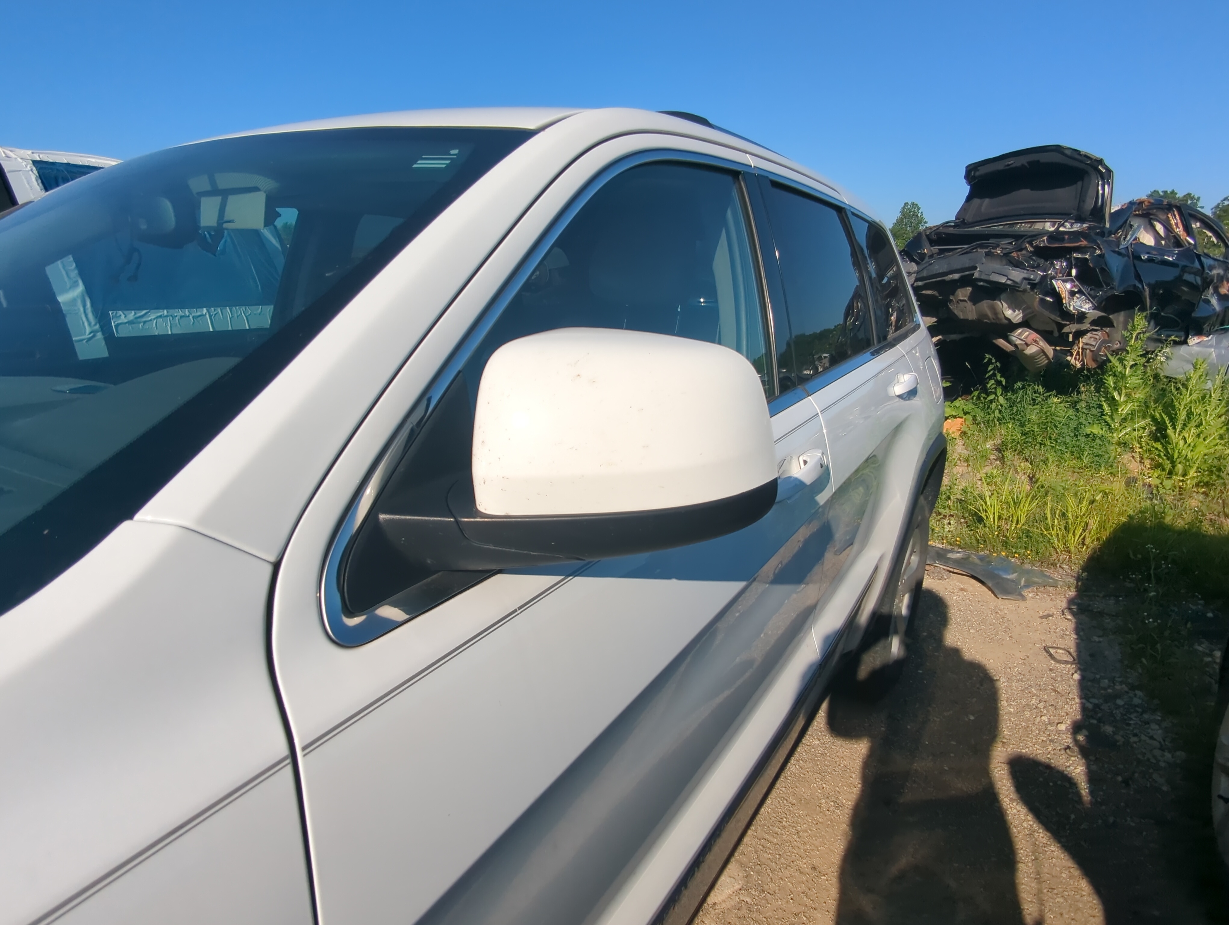 2011-2018 Jeep Grand Cherokee Driver Left Side View Power Door Mirror 1080431 - Oemusedautoparts1.com