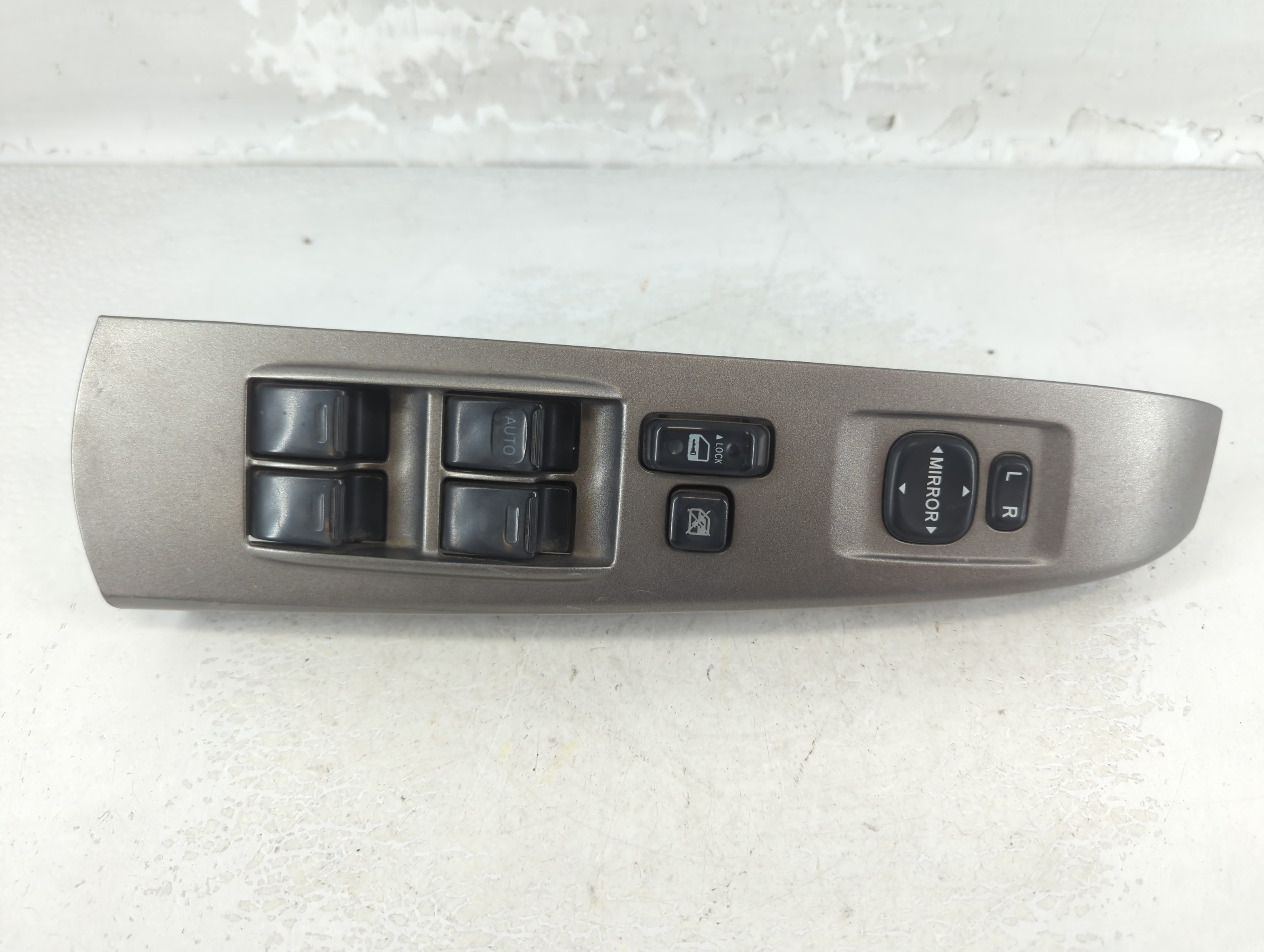 2004-2009 Toyota Prius Driver Left Door Master Power Window Switch 1080648 - Oemusedautoparts1.com