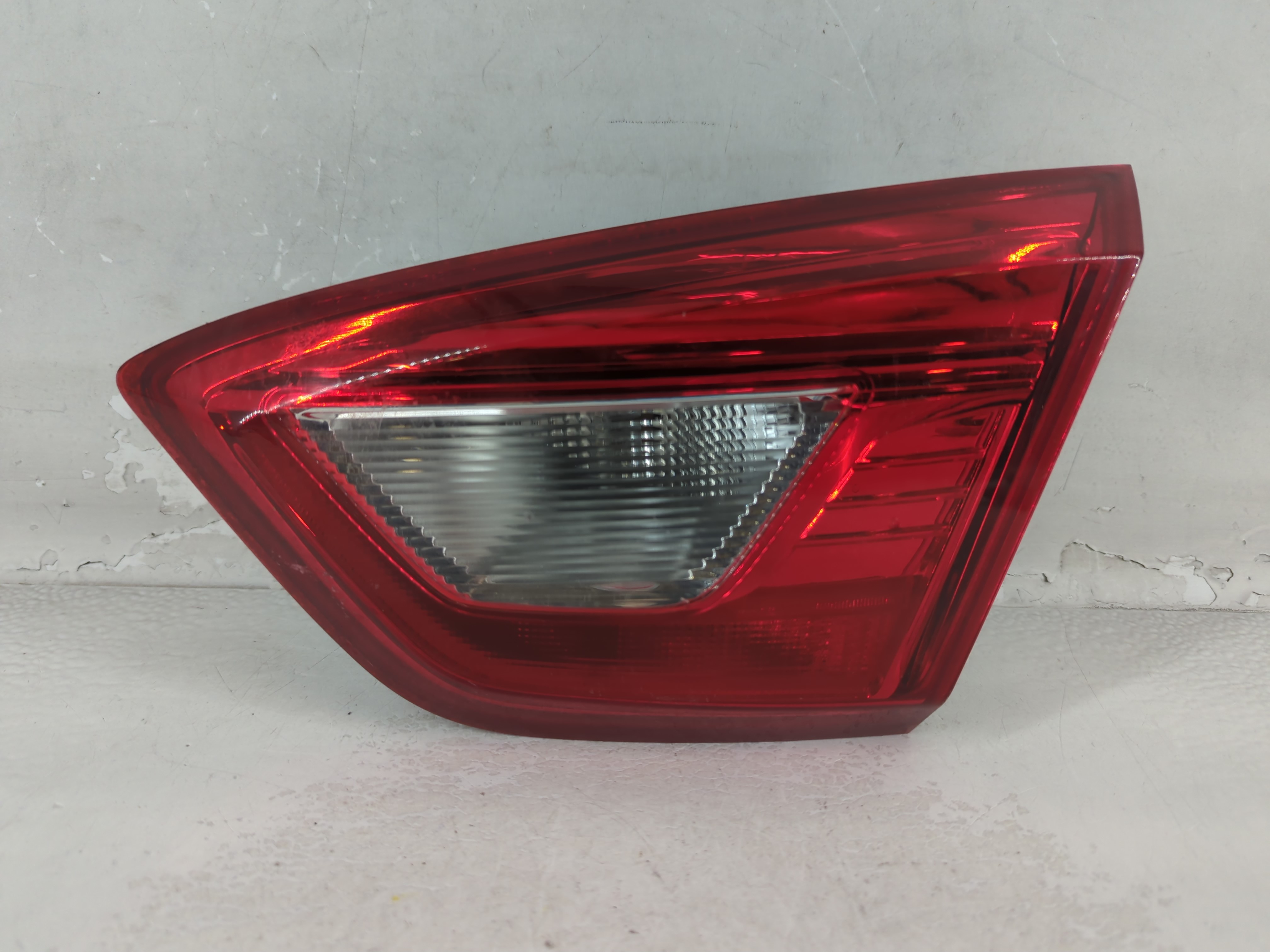 Picture of 2016-2016 Chevrolet Cruze Driver Left Side Tail Light Taillight Oem 1080664
