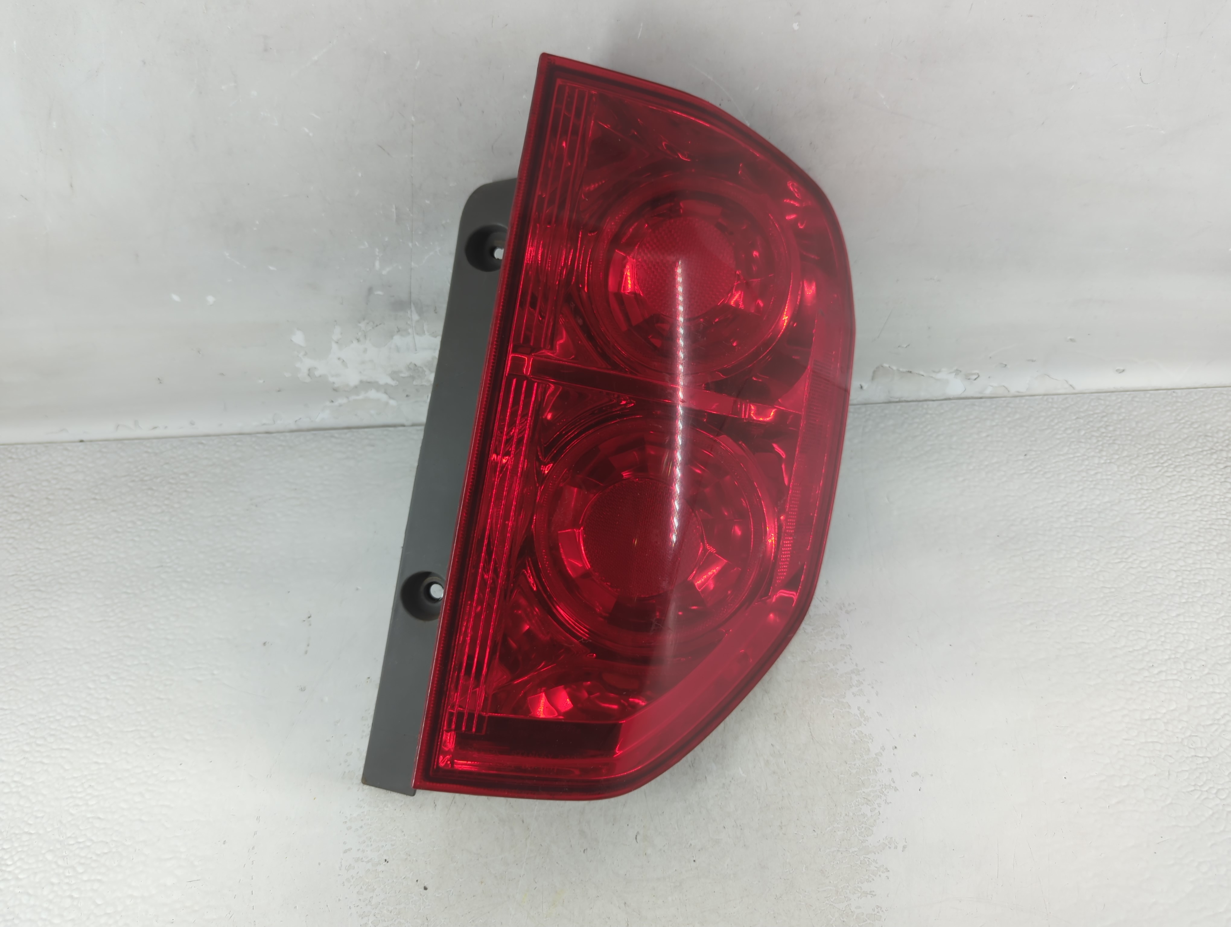 Picture of 2007-2009 Saturn Aura Passenger Right Side Tail Light Taillight Oem 1080695