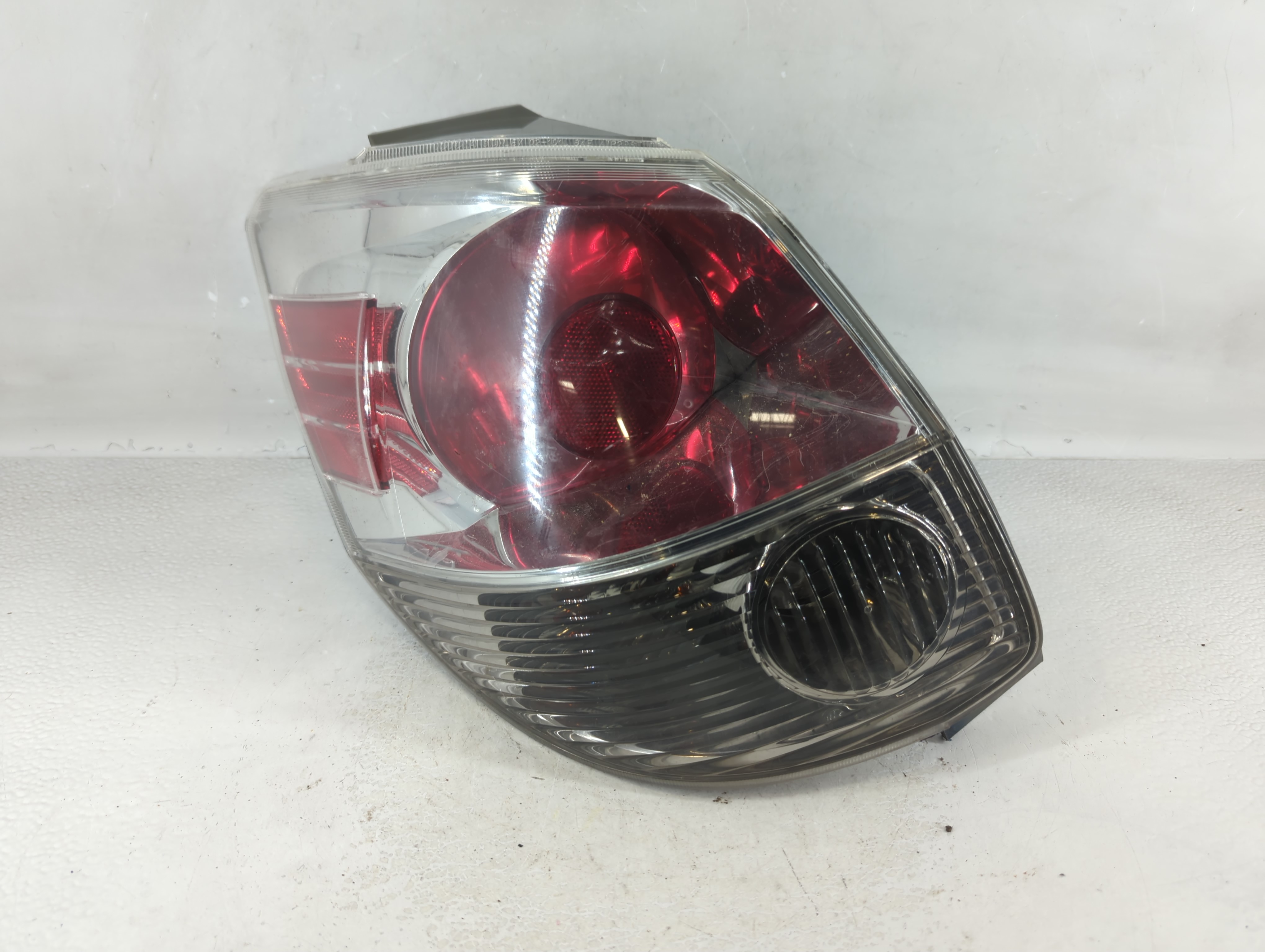 2004-2008 Toyota Matrix Driver Left Side Tail Light Taillight Oem 1080734 - Oemusedautoparts1.com