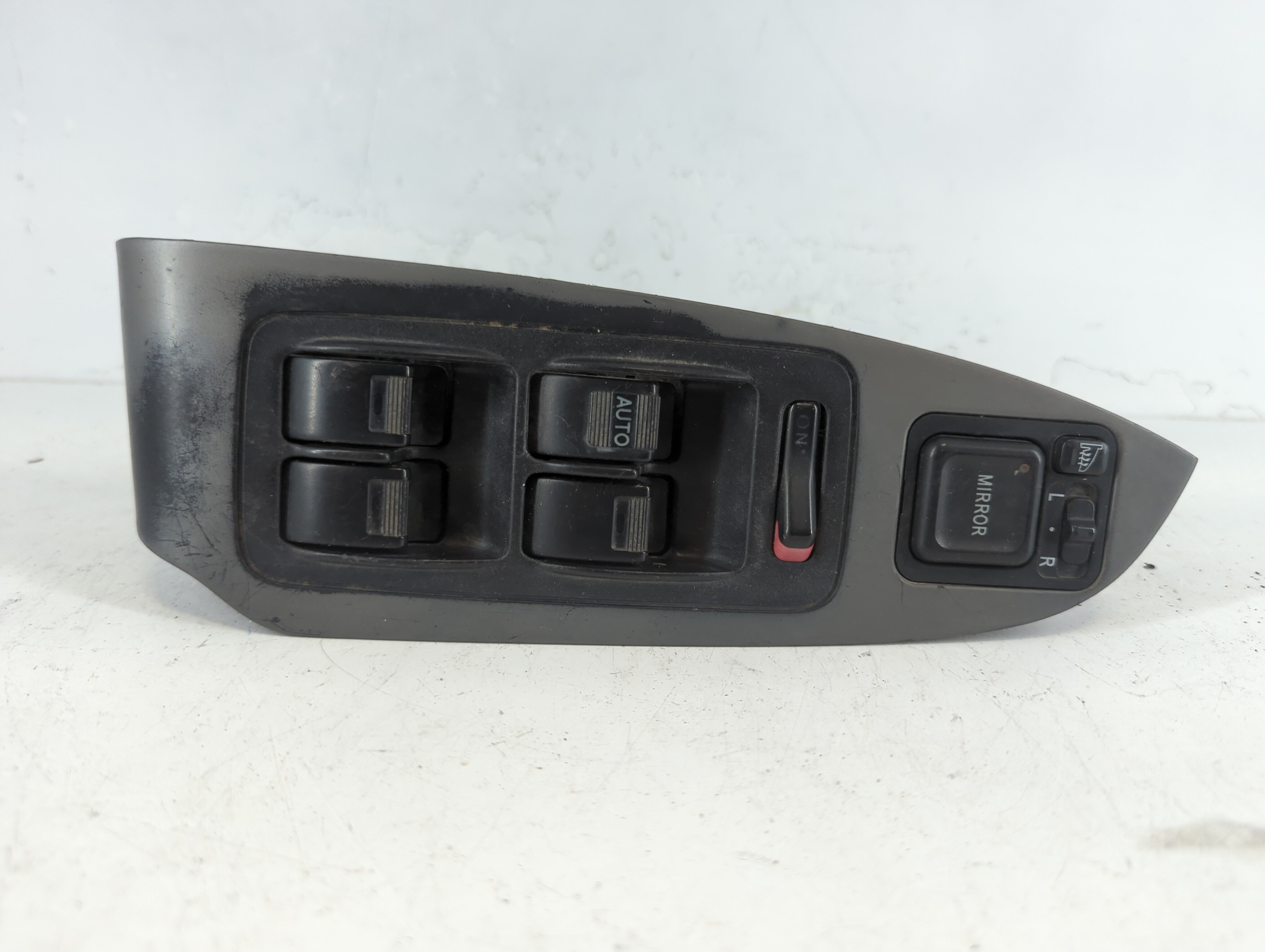 2003-2005 Honda Pilot Driver Left Door Master Power Window Switch 1080740 - Oemusedautoparts1.com