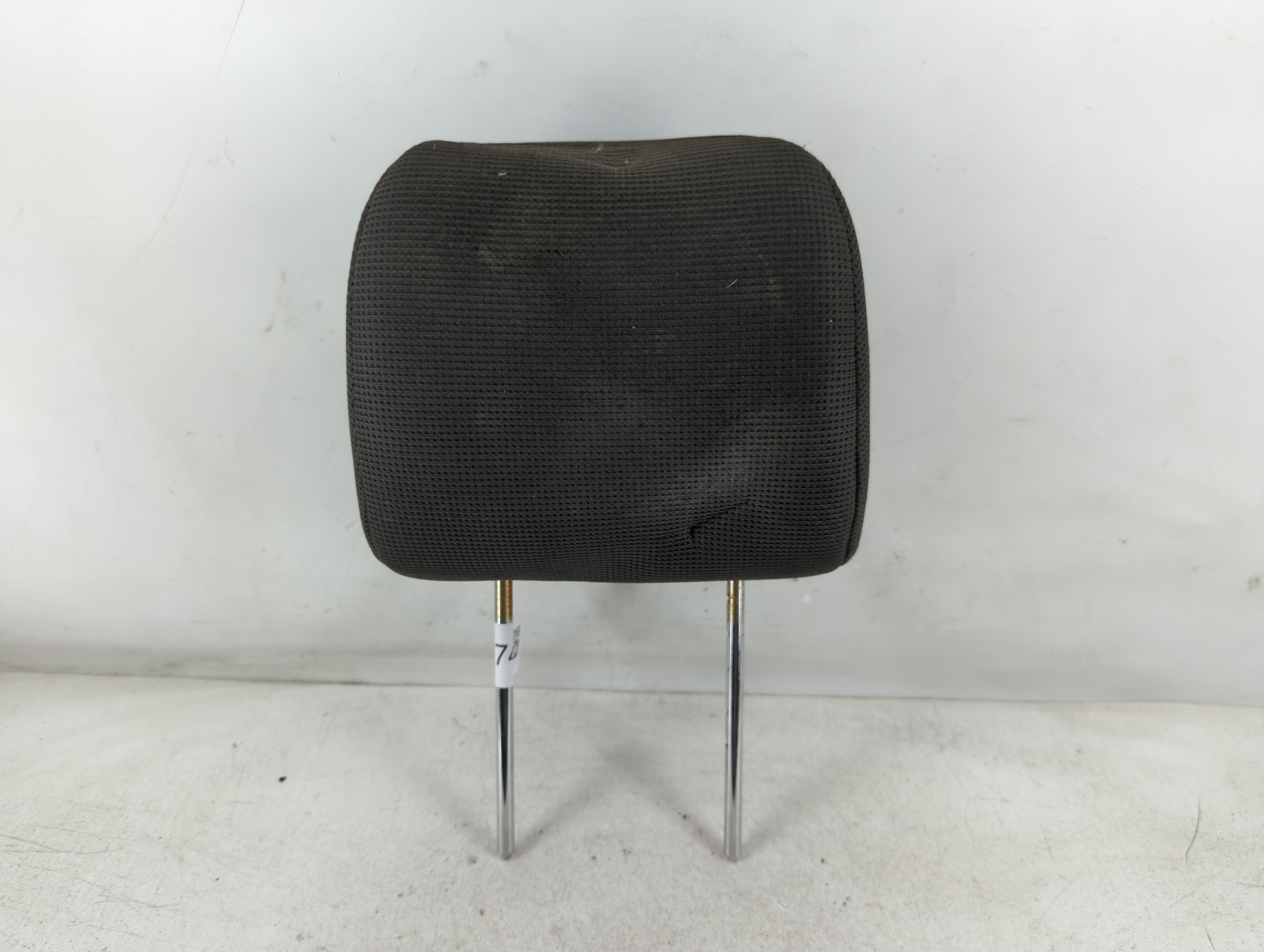 2010-2011 Kia Soul Headrest Head Rest Front Driver Passenger Seat Black 1080746 - Oemusedautoparts1.com
