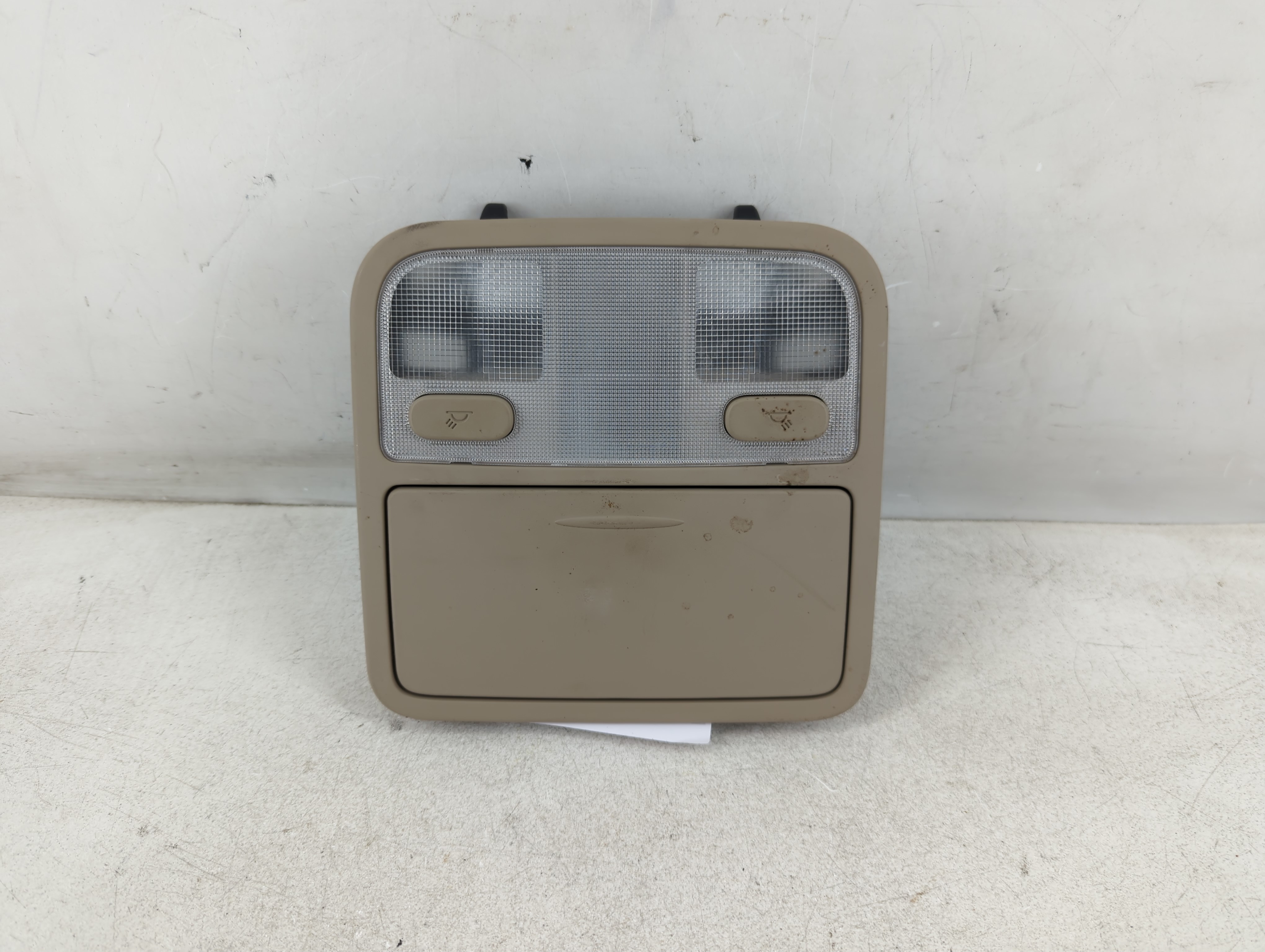 2007 Kia Optima Overhead Roof Console 1080747 - Oemusedautoparts1.com