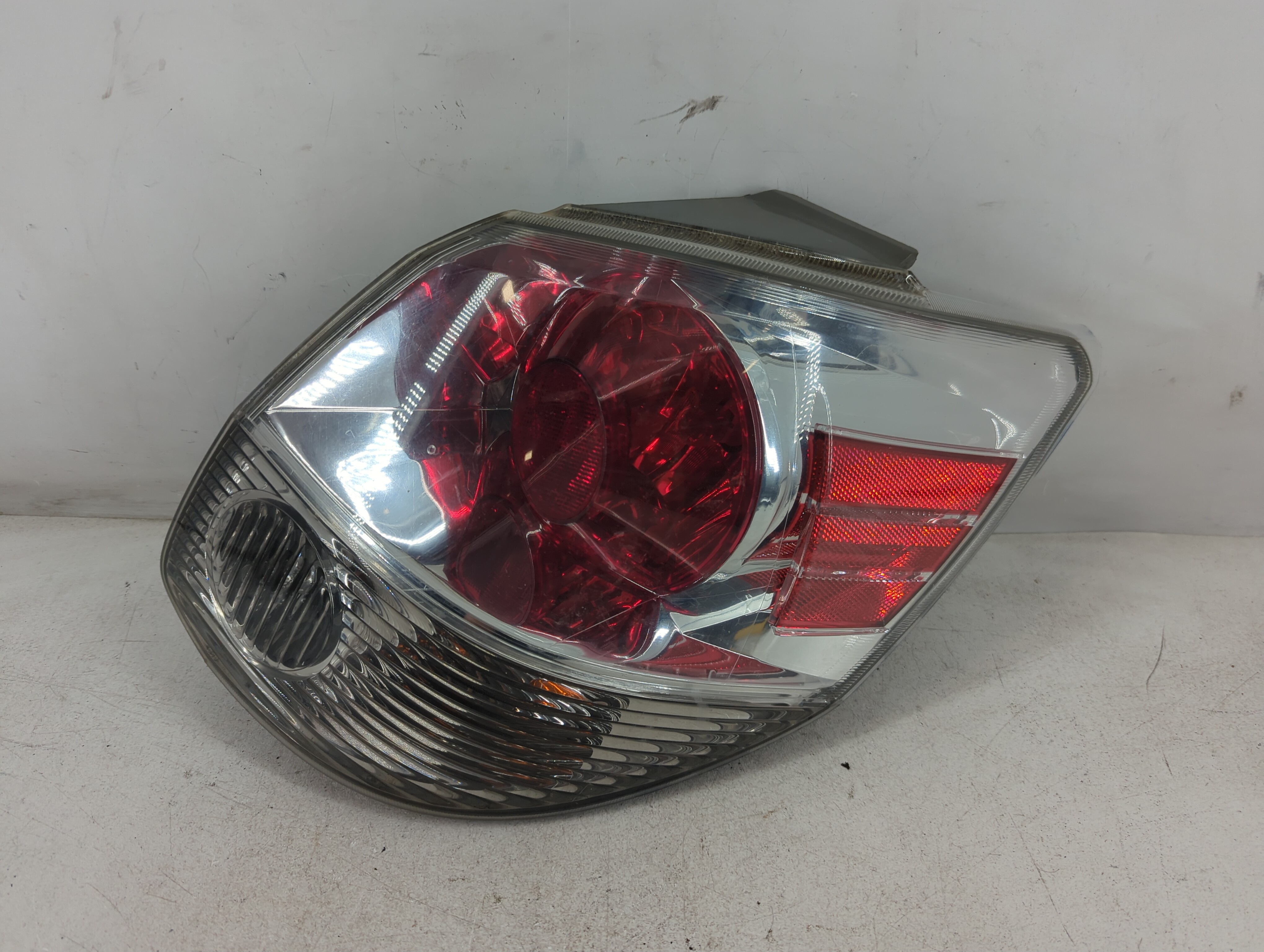 2004-2008 Toyota Matrix Passenger Right Side Tail Light Taillight Oem 1080752 - Oemusedautoparts1.com