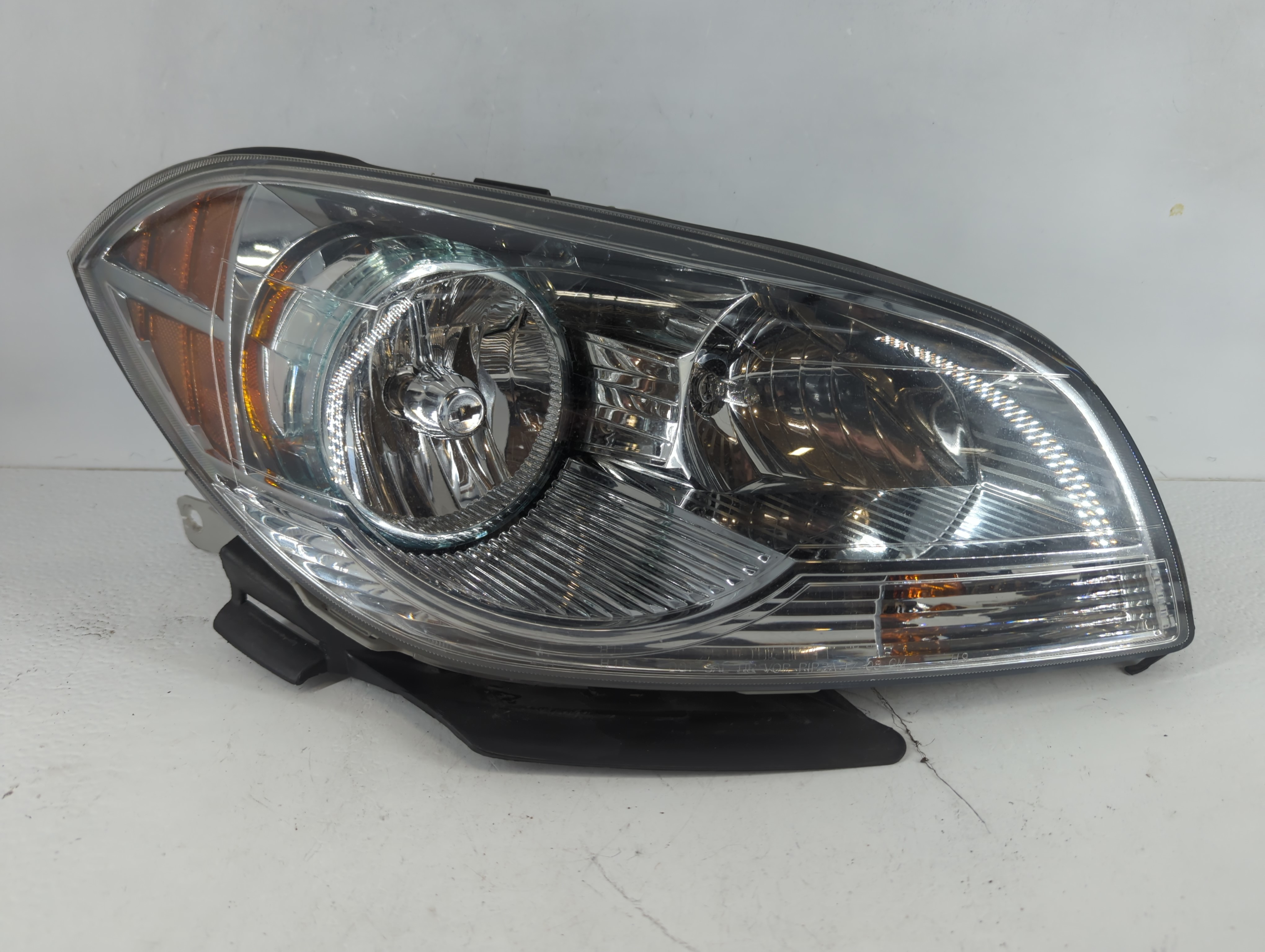 2008-2012 Chevrolet Malibu Passenger Right Oem Head Light Headlight Lamp 1080769 - Oemusedautoparts1.com