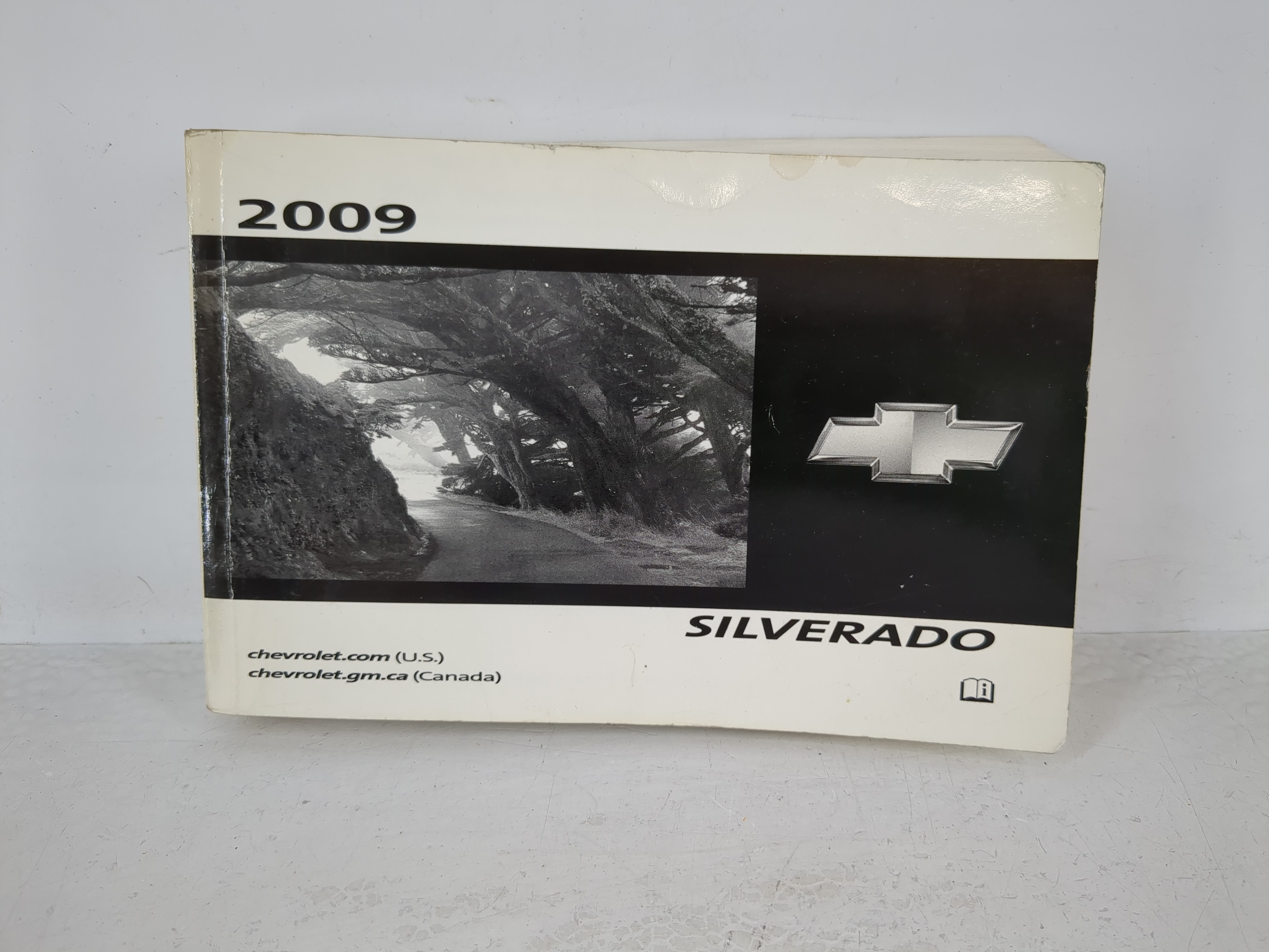 Picture of 2009 Chevrolet Silverado 1500 Owners Manual Book Guide 1080776