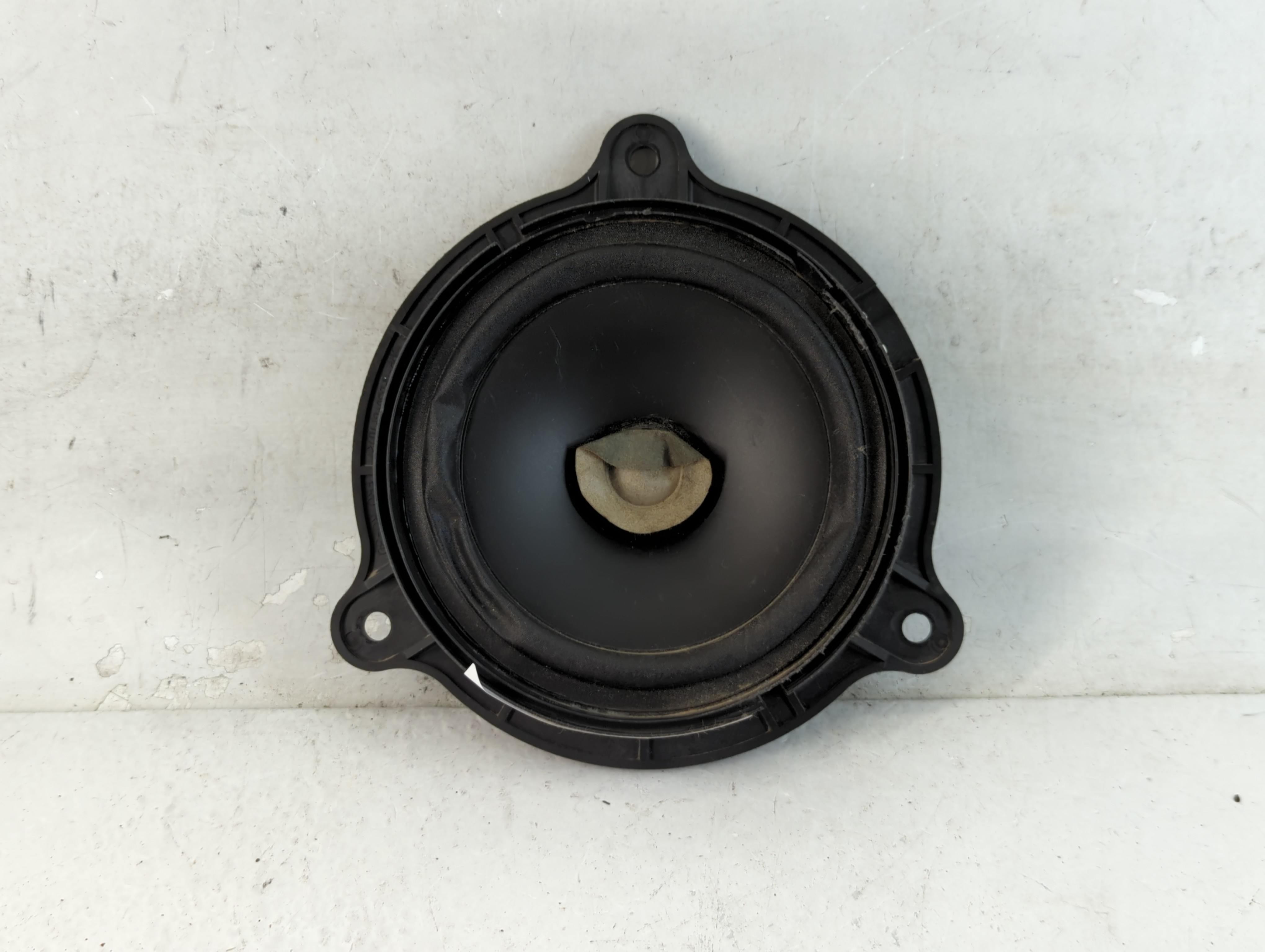 2015 Nissan Versa Speaker/subwoofer 1080793 - Oemusedautoparts1.com