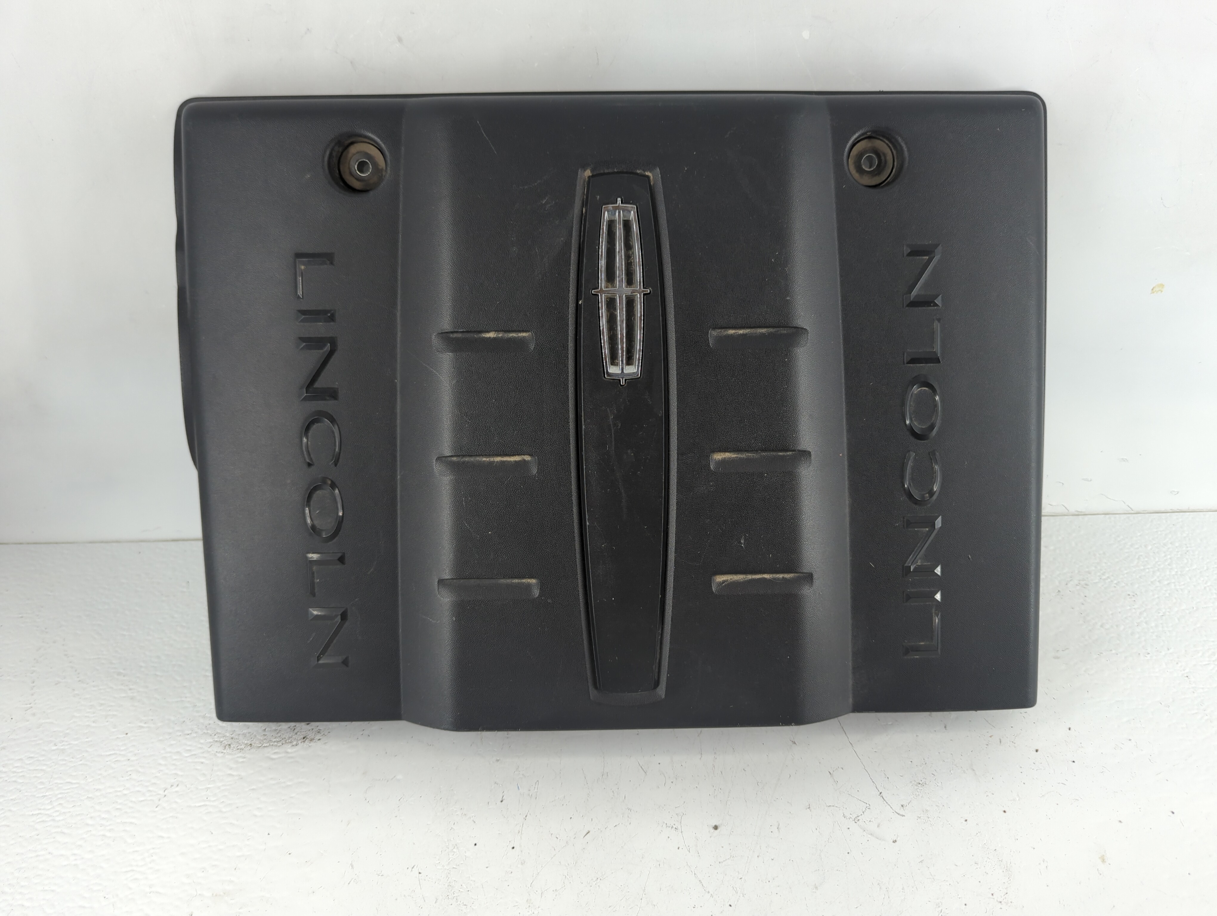 2007 Lincoln Navigator Engine Cover 1080854 - Oemusedautoparts1.com