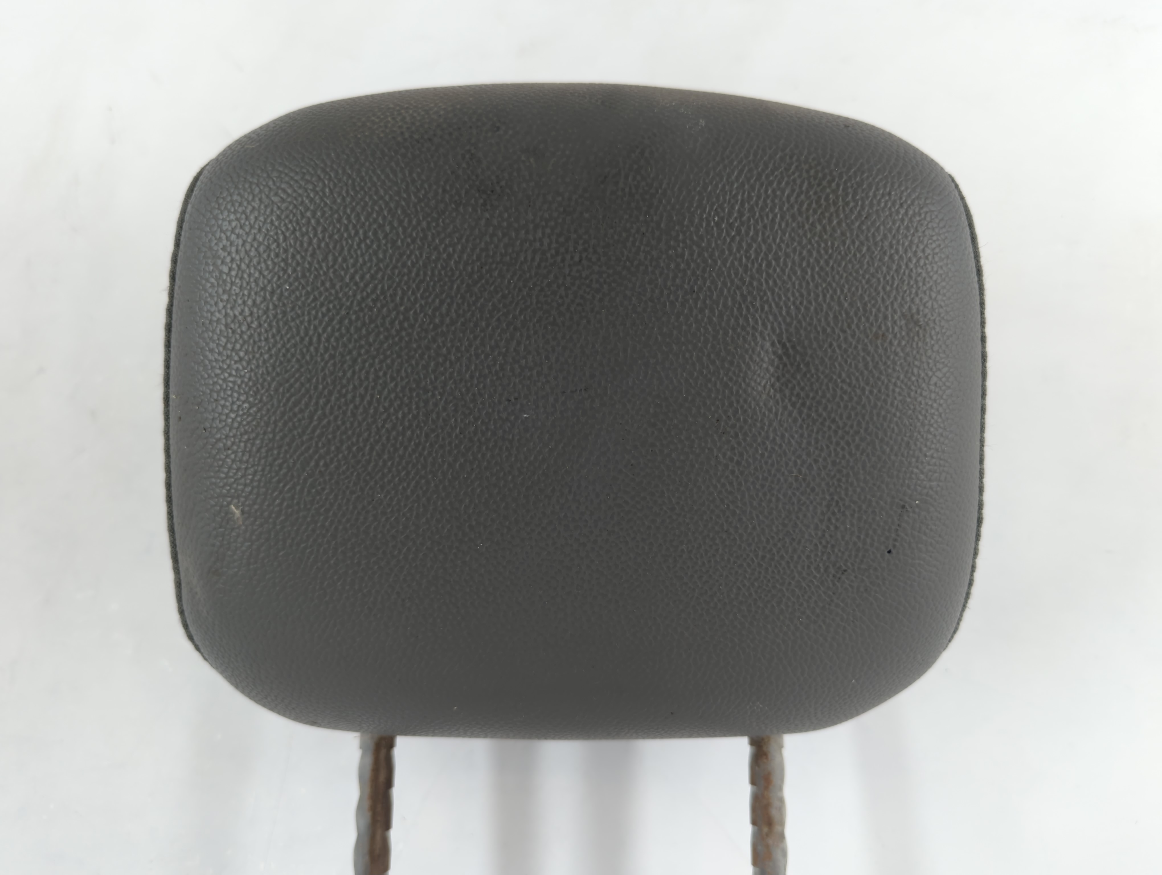 2008 Chrysler Town & Country Headrest Head Rest Front Driver Passenger Seat 1080864 - Oemusedautoparts1.com