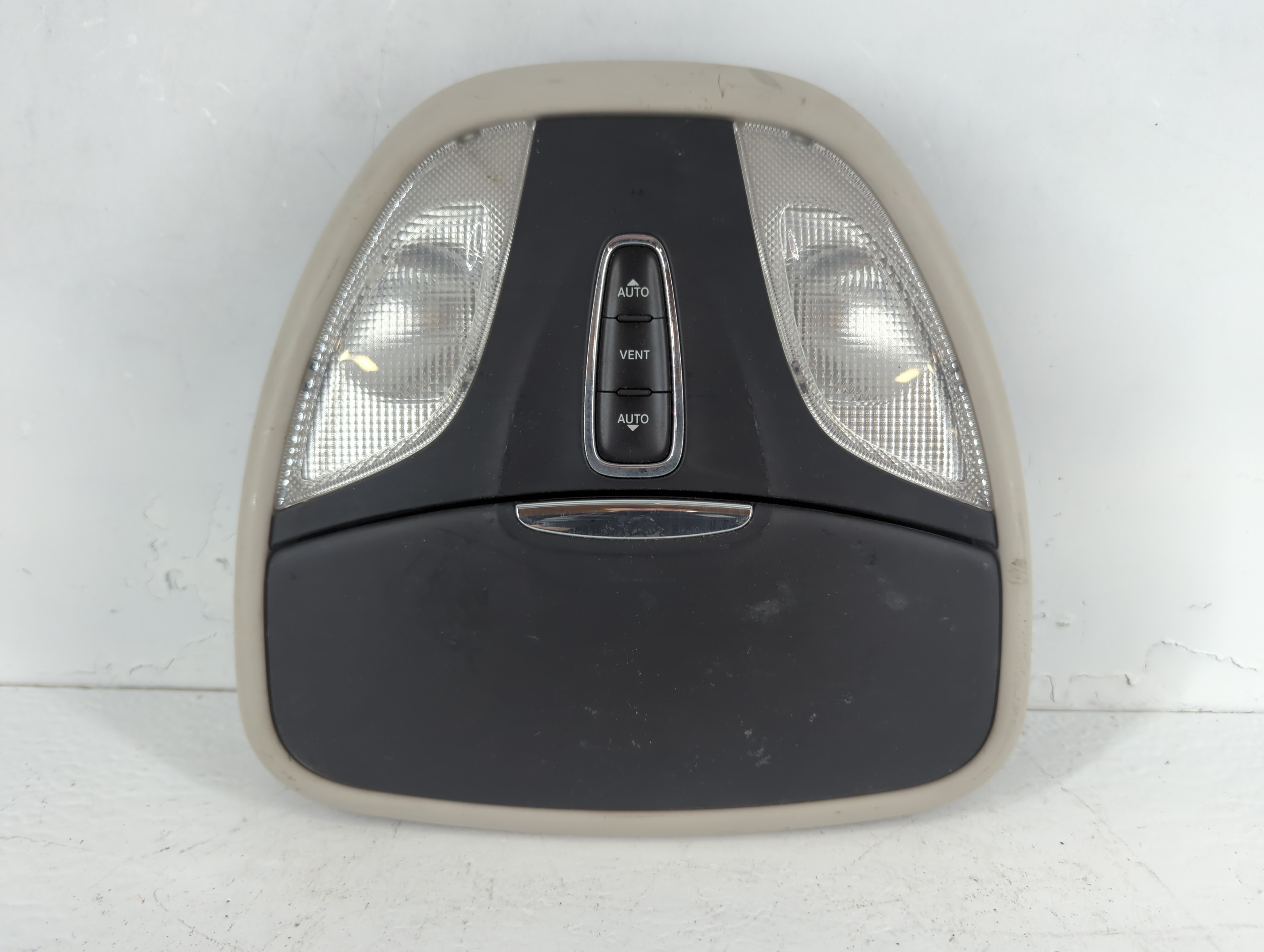 2013 Dodge Dart Overhead Roof Console 1080887 - Oemusedautoparts1.com