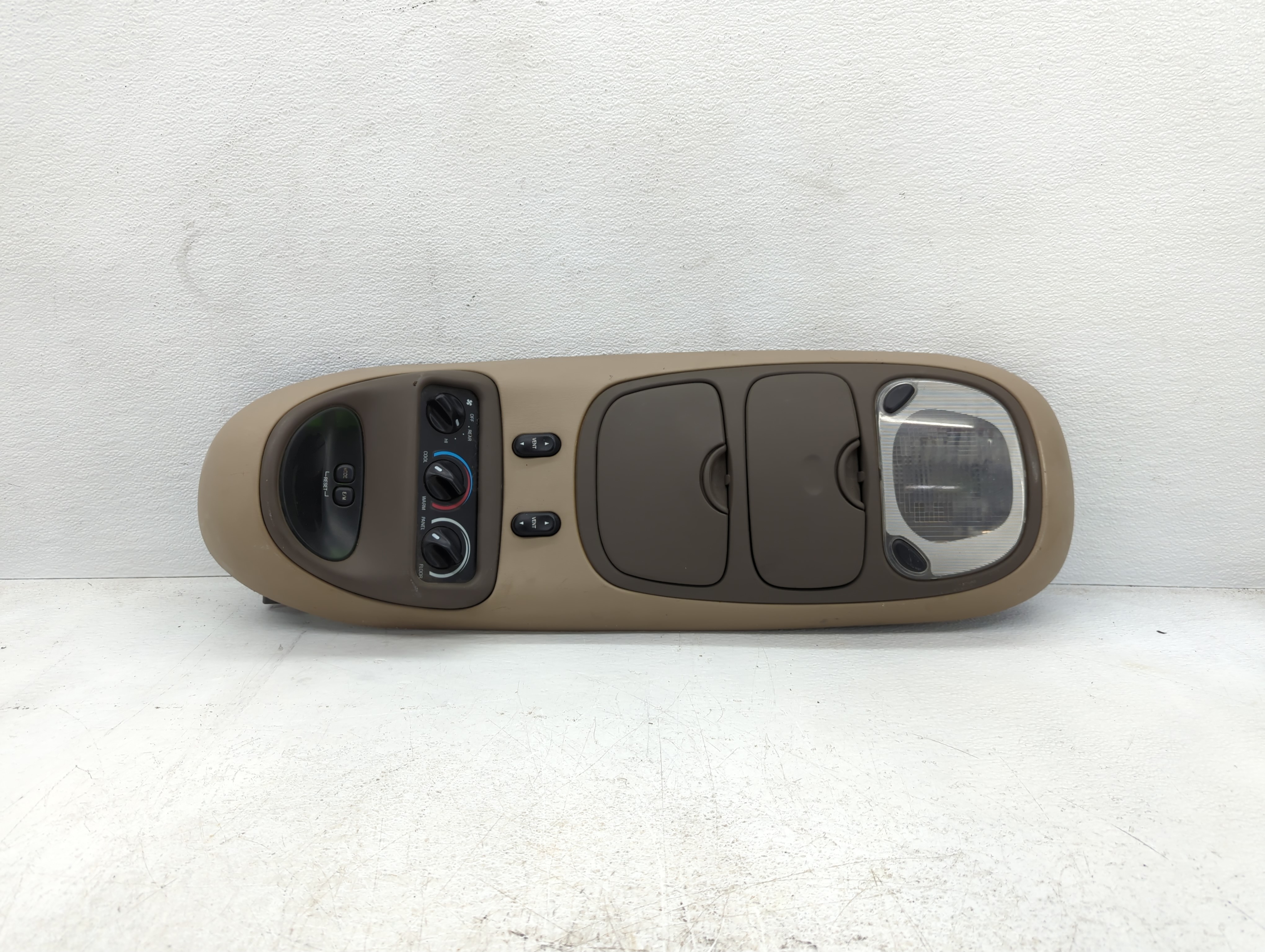 2000-2001 Ford Excursion Overhead Console W/rear Climate Control 1080889 - Oemusedautoparts1.com