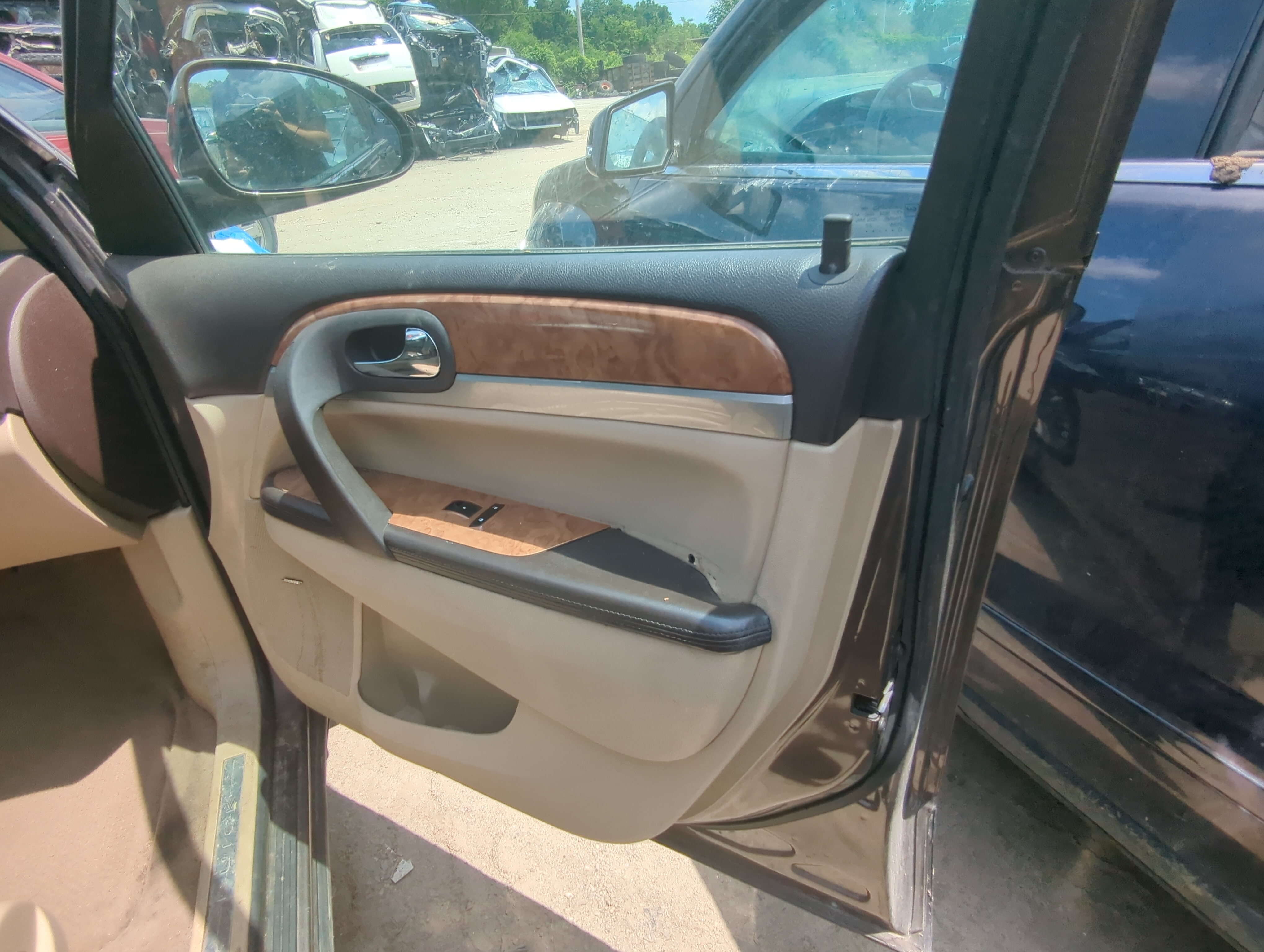Picture of 2011 Buick Enclave Front Right Passenger Interior Door Panel Trim 1080912