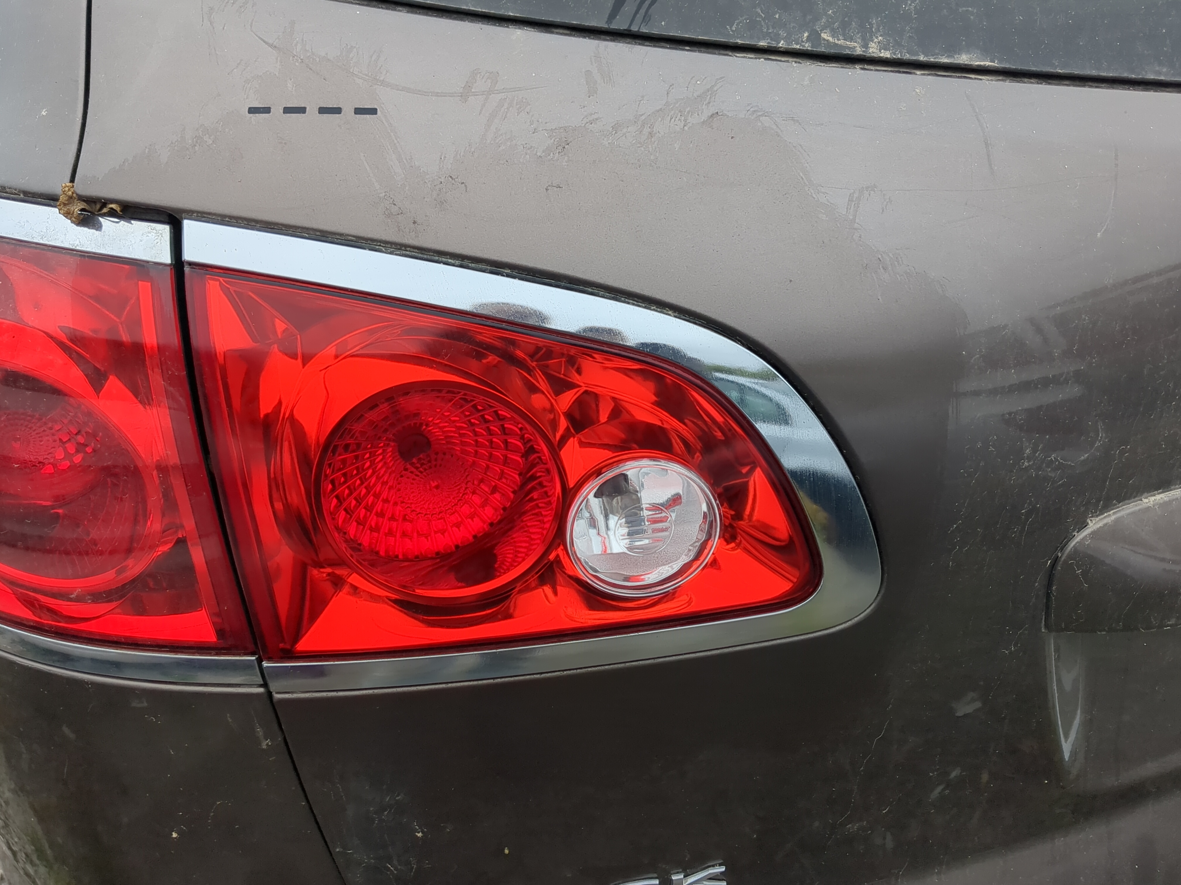 Picture of Tail Lights 2011 BUICK ENCLAVE