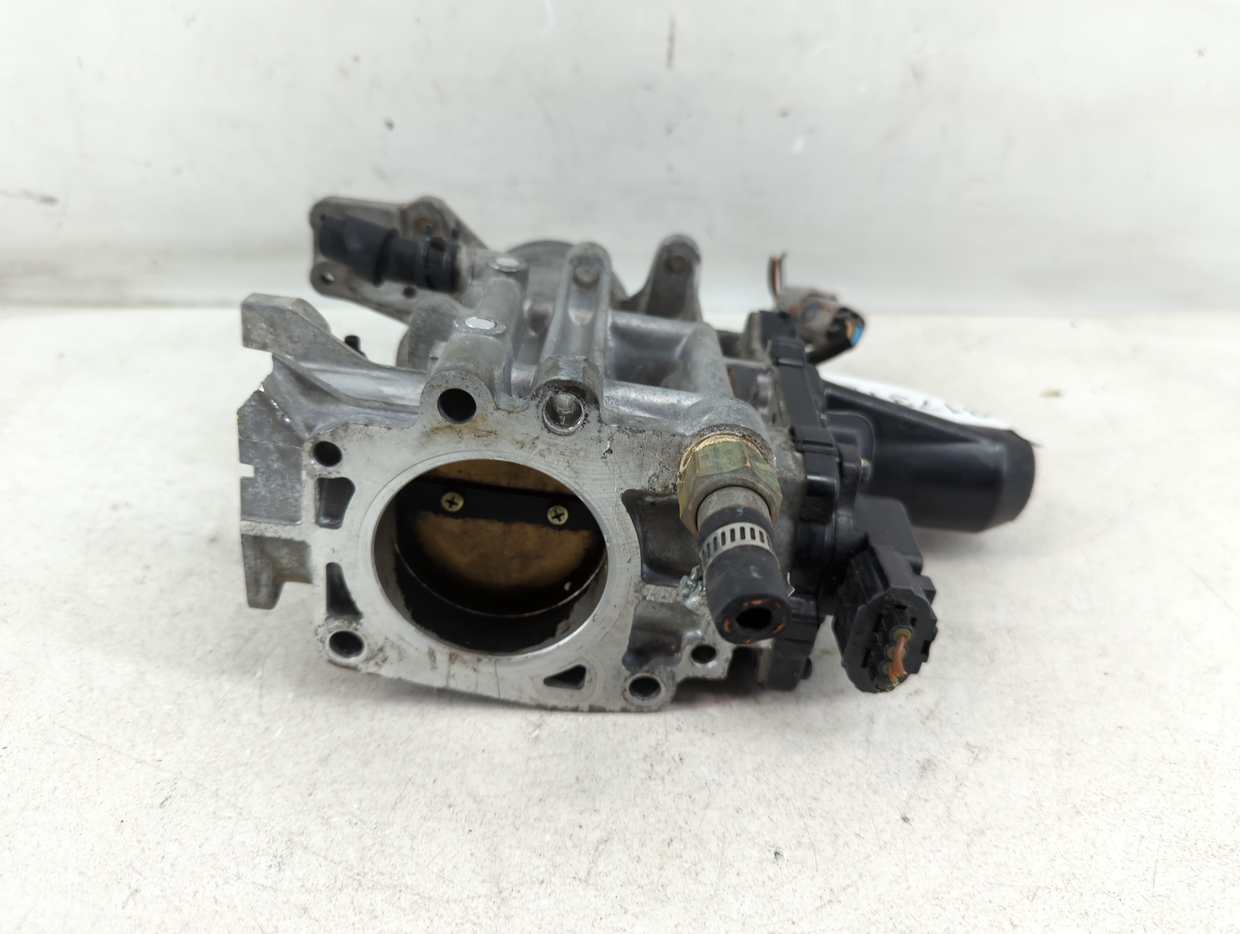 Picture of 2001-2005 Lexus Gs300 Throttle Body 1081731