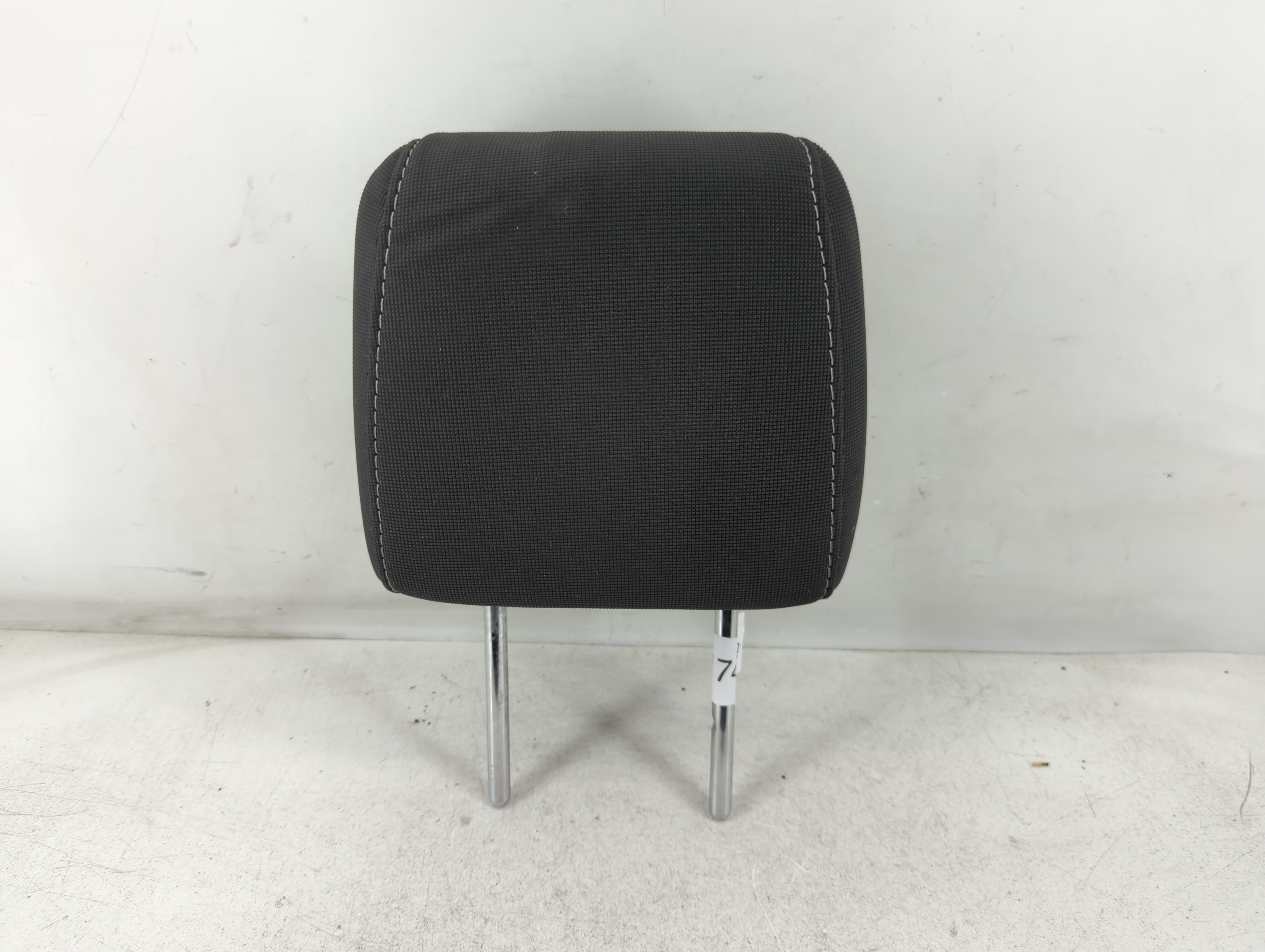 2013-2014 Ford Focus Headrest Head Rest Front Driver Passenger Seat 1081741 - Oemusedautoparts1.com