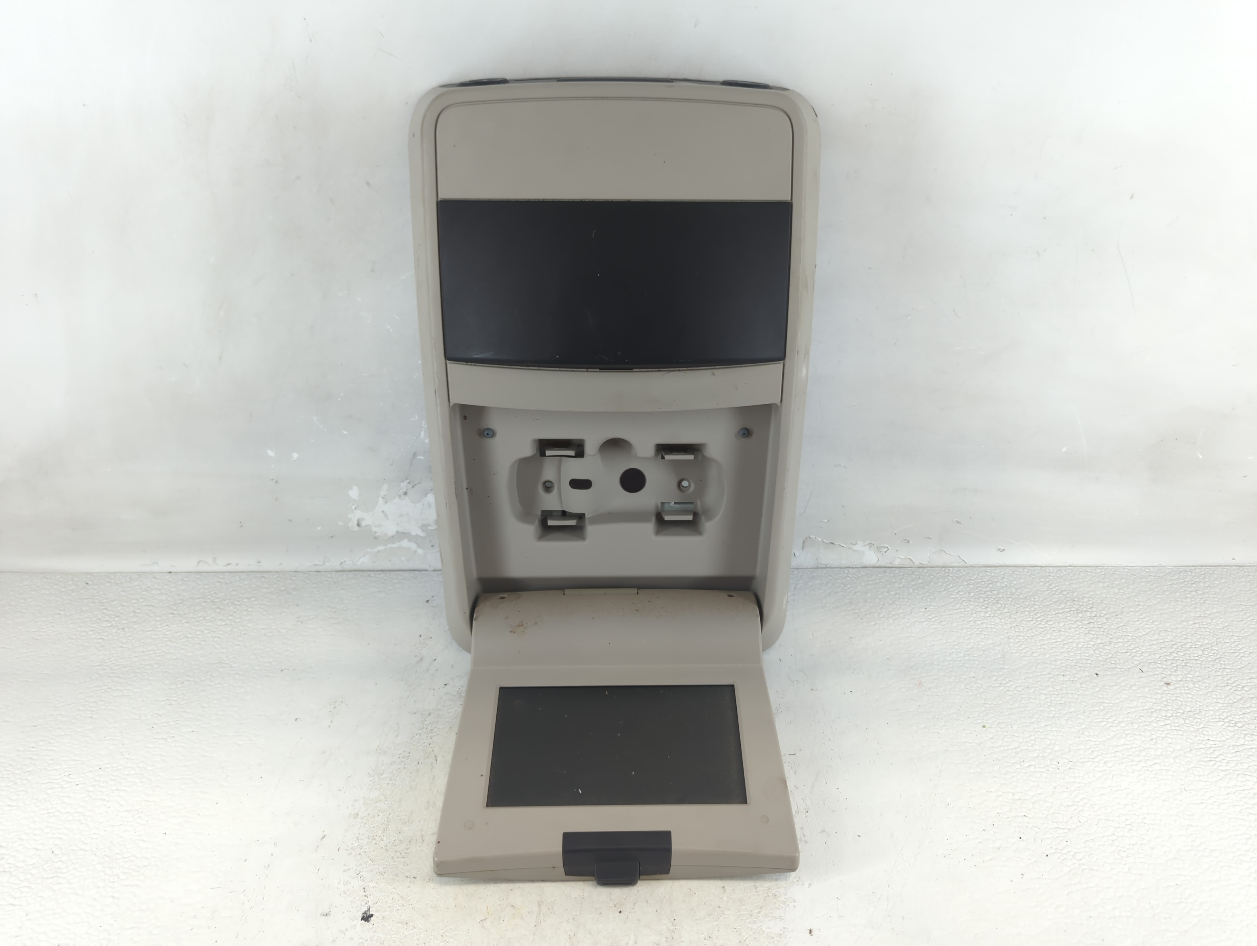 2006 Dodge Durango Overhead Roof Console 1081754 - Oemusedautoparts1.com
